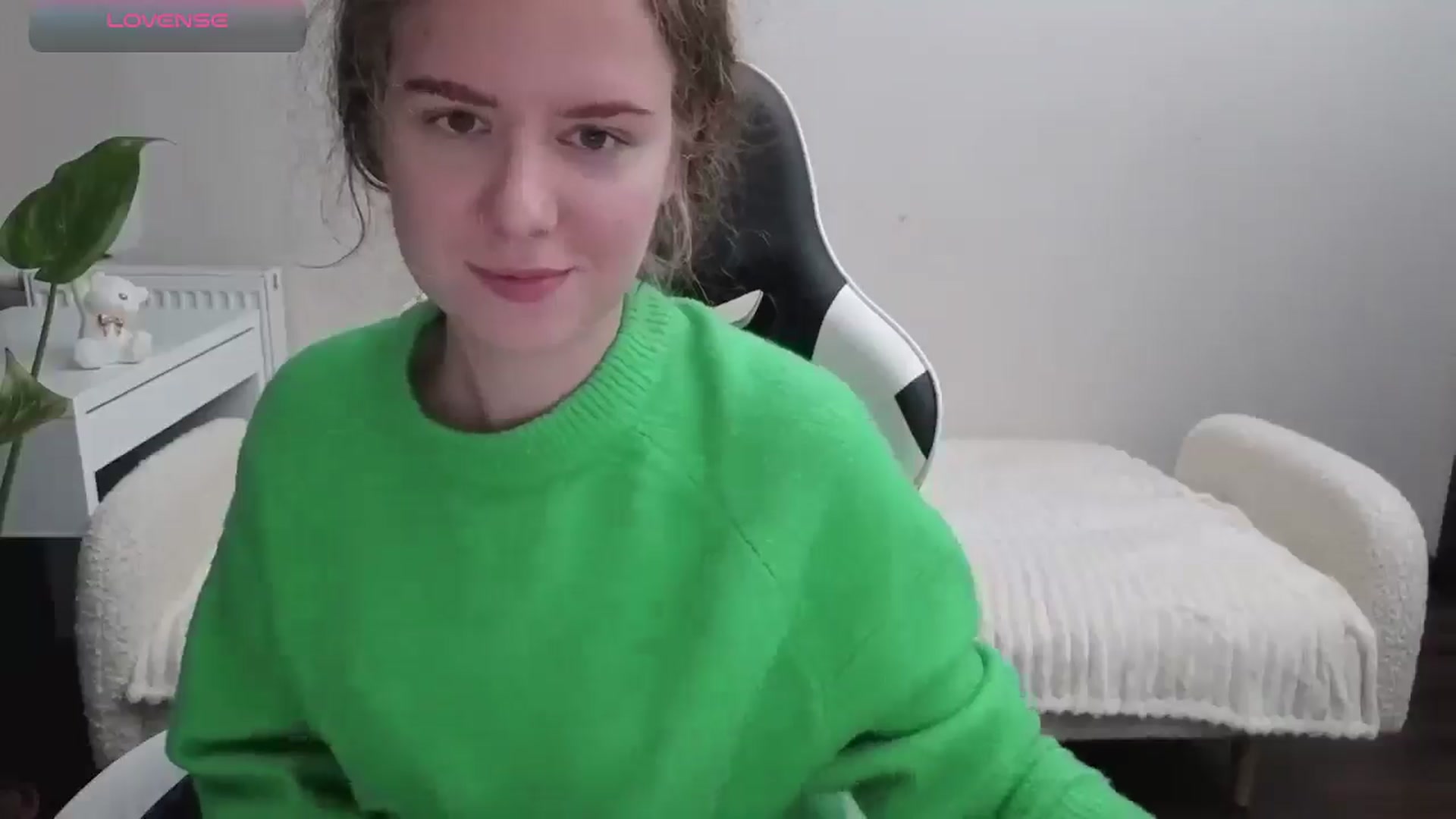 Gallery image thumbnail from BlueFlowerr's myfreecams stream on, 11/01/2025, 19:47 image 13 of 20