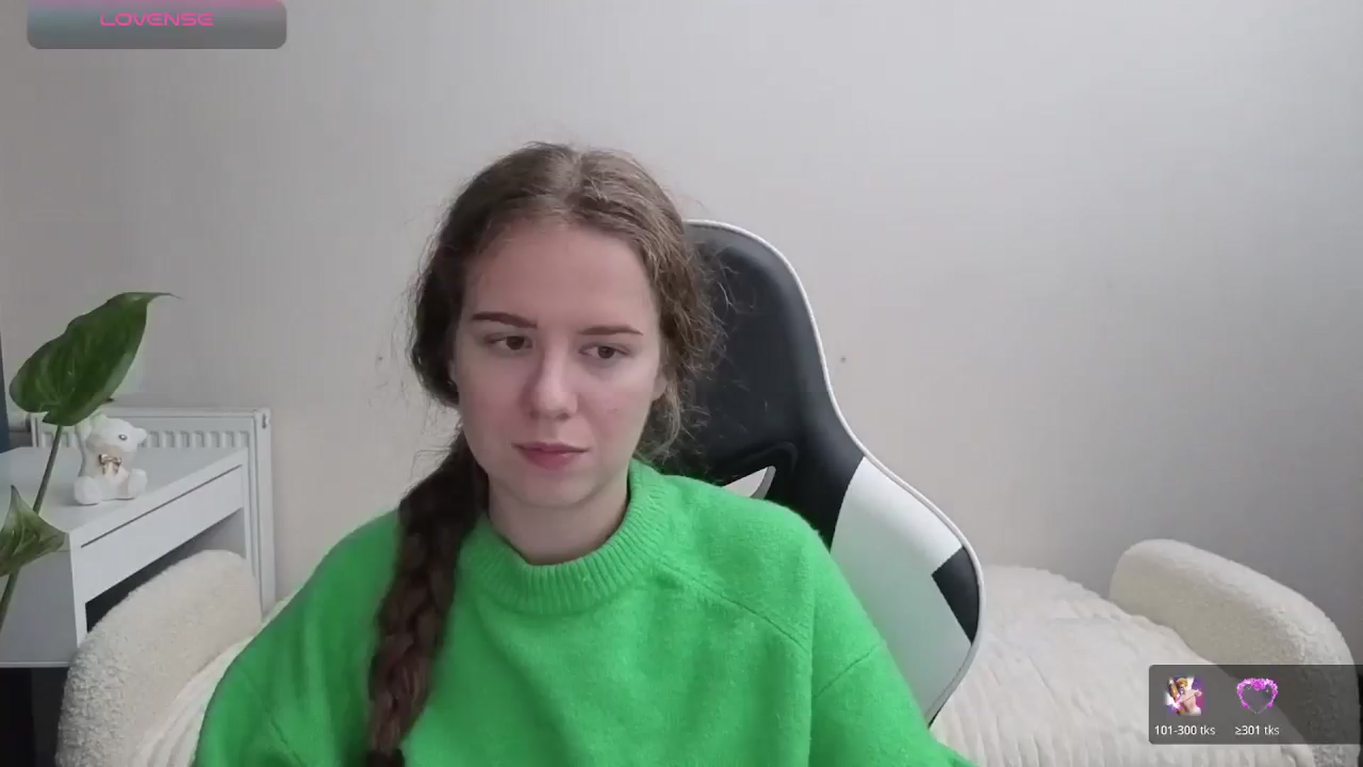 Gallery image thumbnail from BlueFlowerr's myfreecams stream on, 11/01/2025, 19:47 image 3 of 20