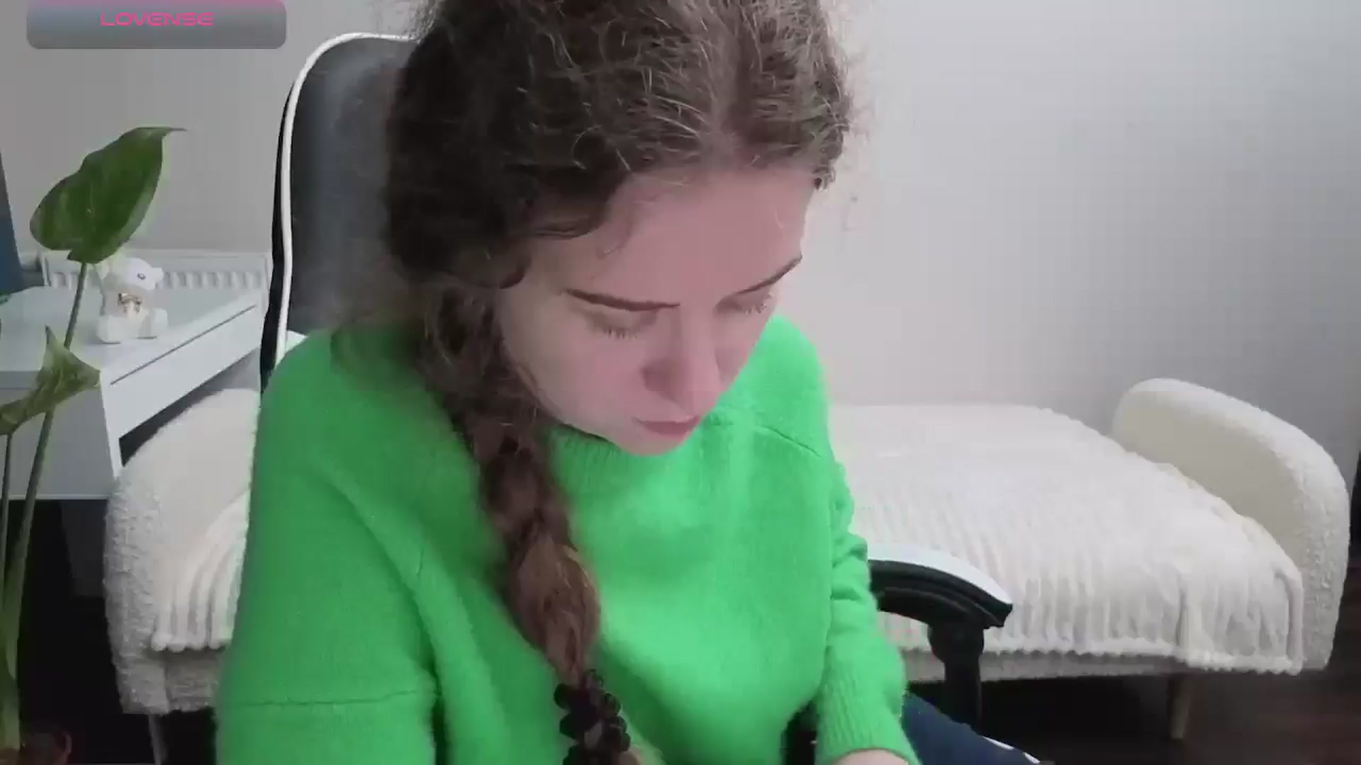 Gallery image thumbnail from BlueFlowerr's myfreecams stream on, 11/02/2025, 24:25 image 9 of 20