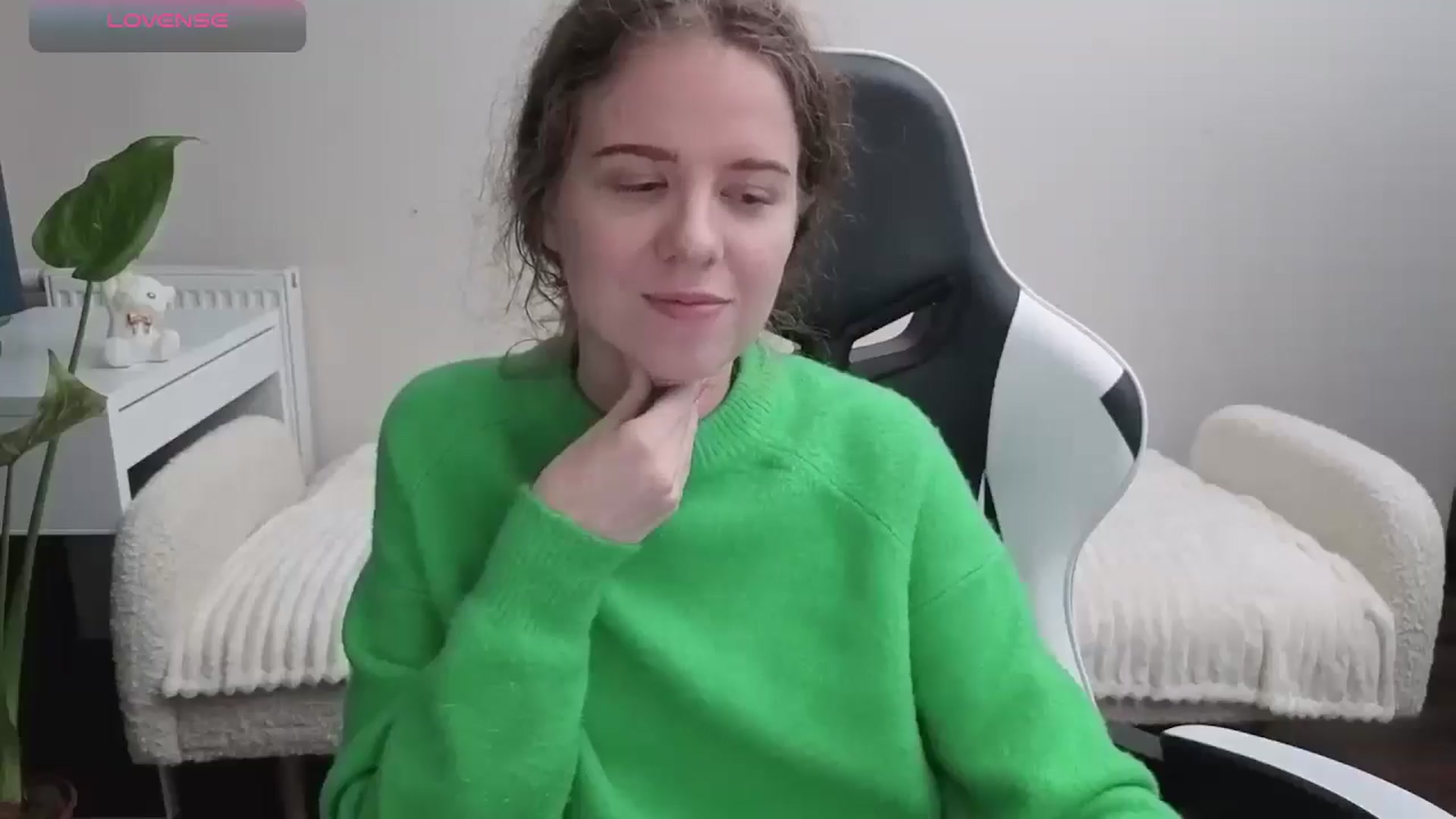 Gallery image thumbnail from BlueFlowerr's myfreecams stream on, 11/02/2025, 24:25 image 18 of 20