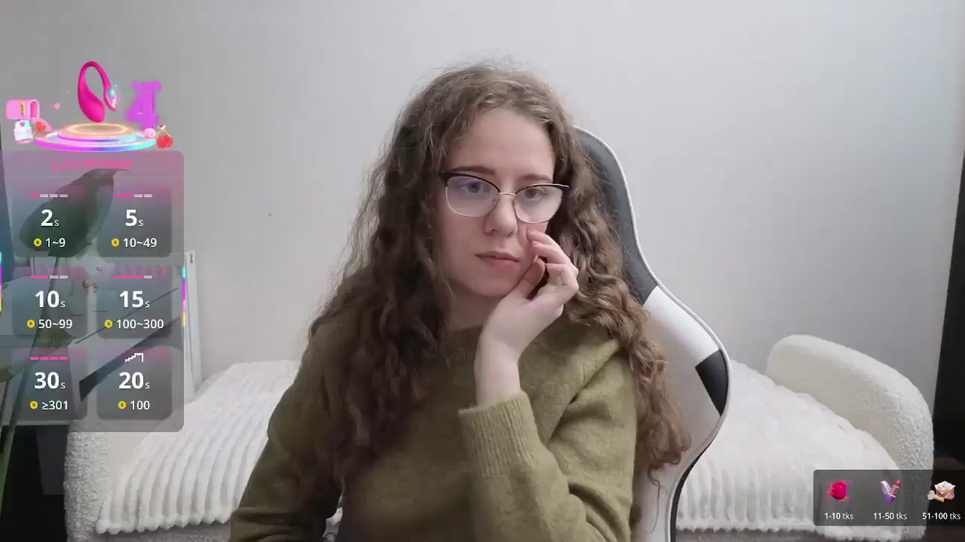 Gallery image thumbnail from BlueFlowerr's myfreecams stream on, 11/02/2025, 20:13 image 9 of 20