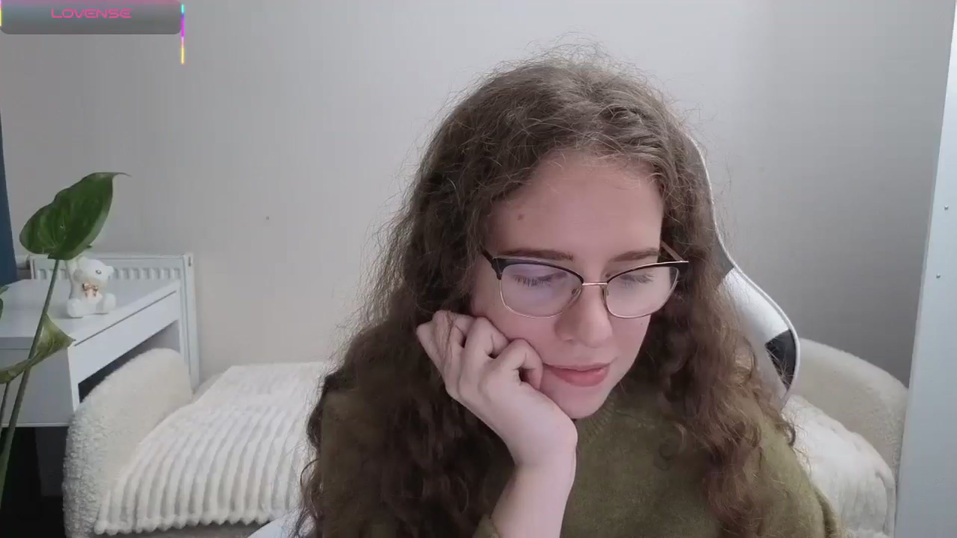 Gallery image thumbnail from BlueFlowerr's myfreecams stream on, 11/02/2025, 20:58 image 12 of 20