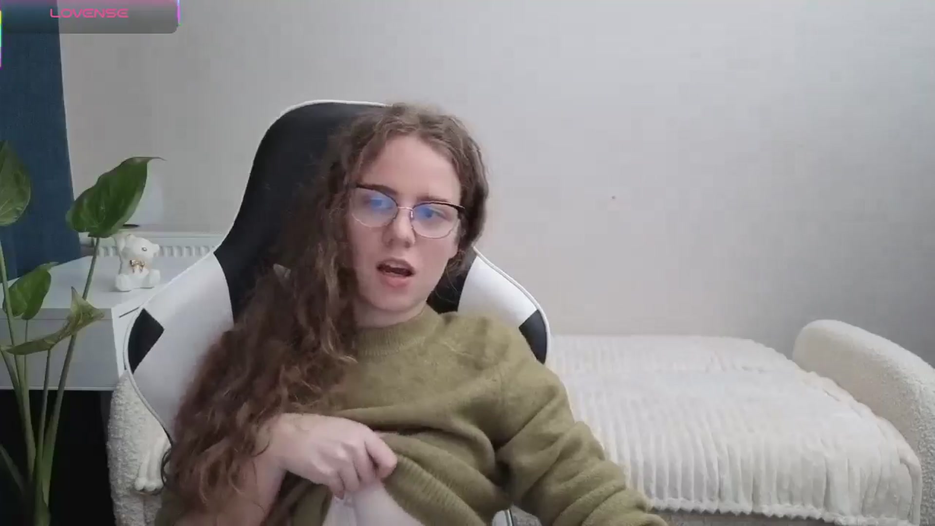 Gallery image thumbnail from BlueFlowerr's myfreecams stream on, 11/03/2025, 24:44 image 2 of 20