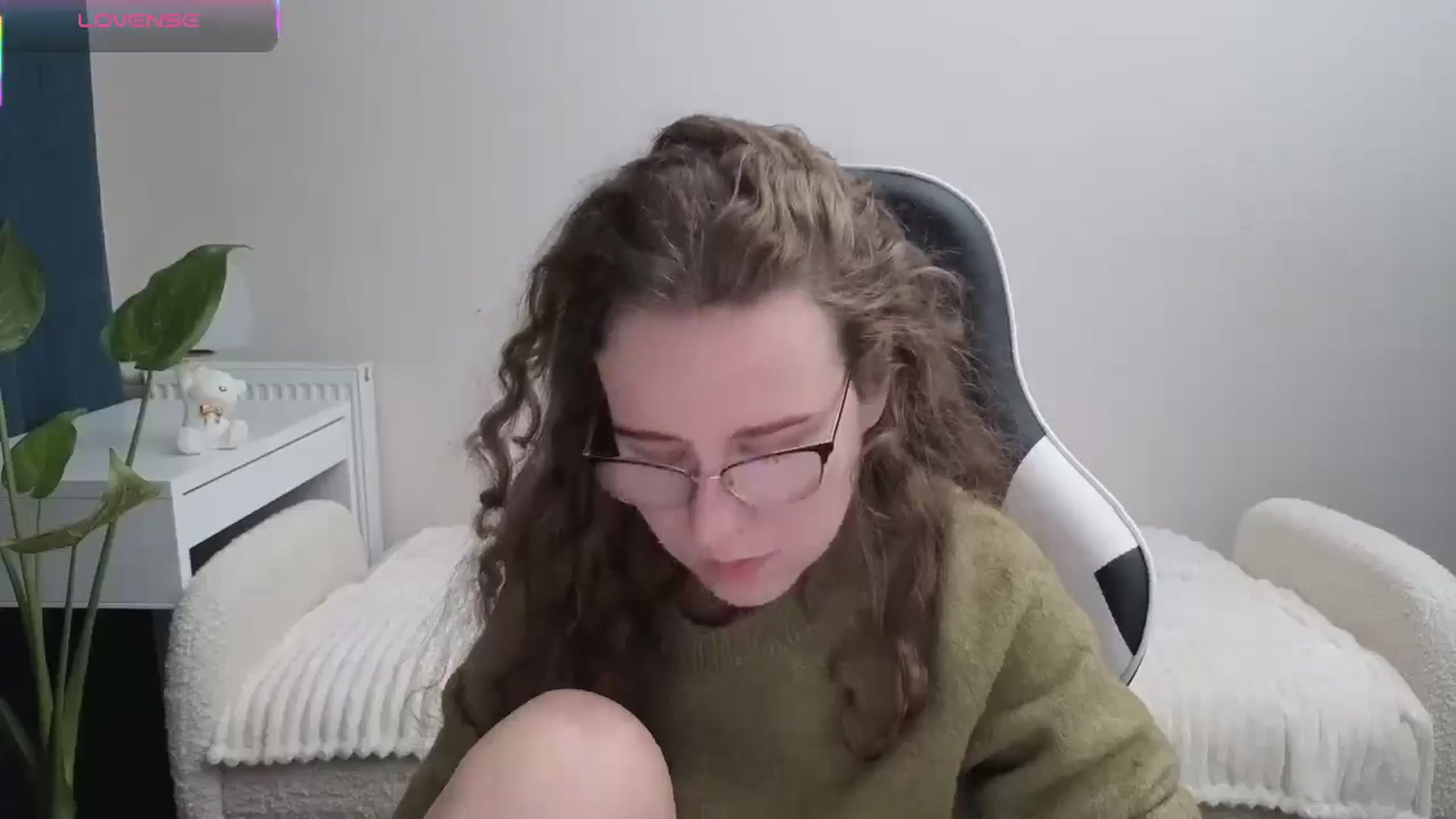 Gallery image thumbnail from BlueFlowerr's myfreecams stream on, 11/03/2025, 24:44 image 8 of 20
