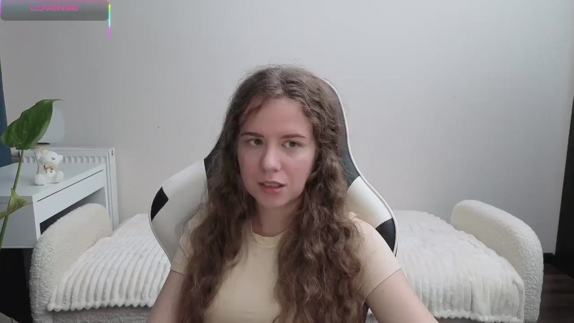 Gallery image thumbnail from BlueFlowerr's myfreecams stream on, 11/03/2025, 18:49 image 16 of 20