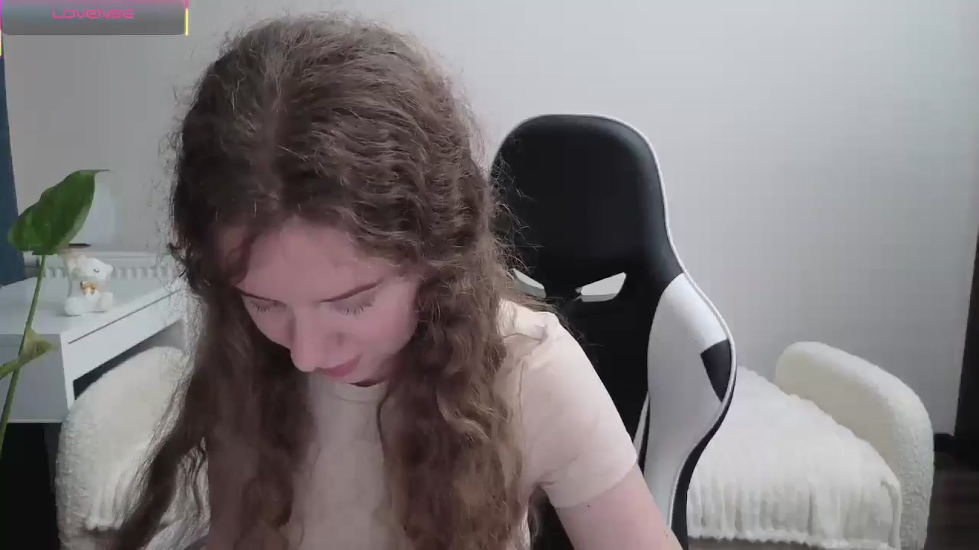 Gallery image thumbnail from BlueFlowerr's myfreecams stream on, 11/03/2025, 23:02 image 5 of 20