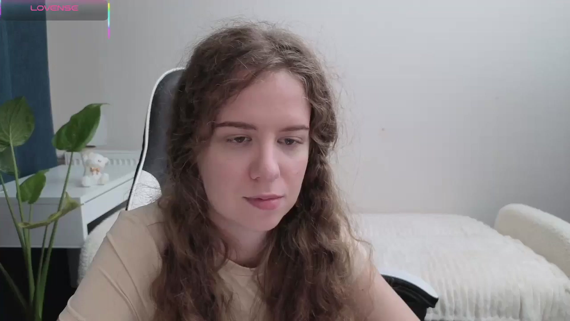 Gallery image thumbnail from BlueFlowerr's myfreecams stream on, 11/03/2025, 23:02 image 18 of 20