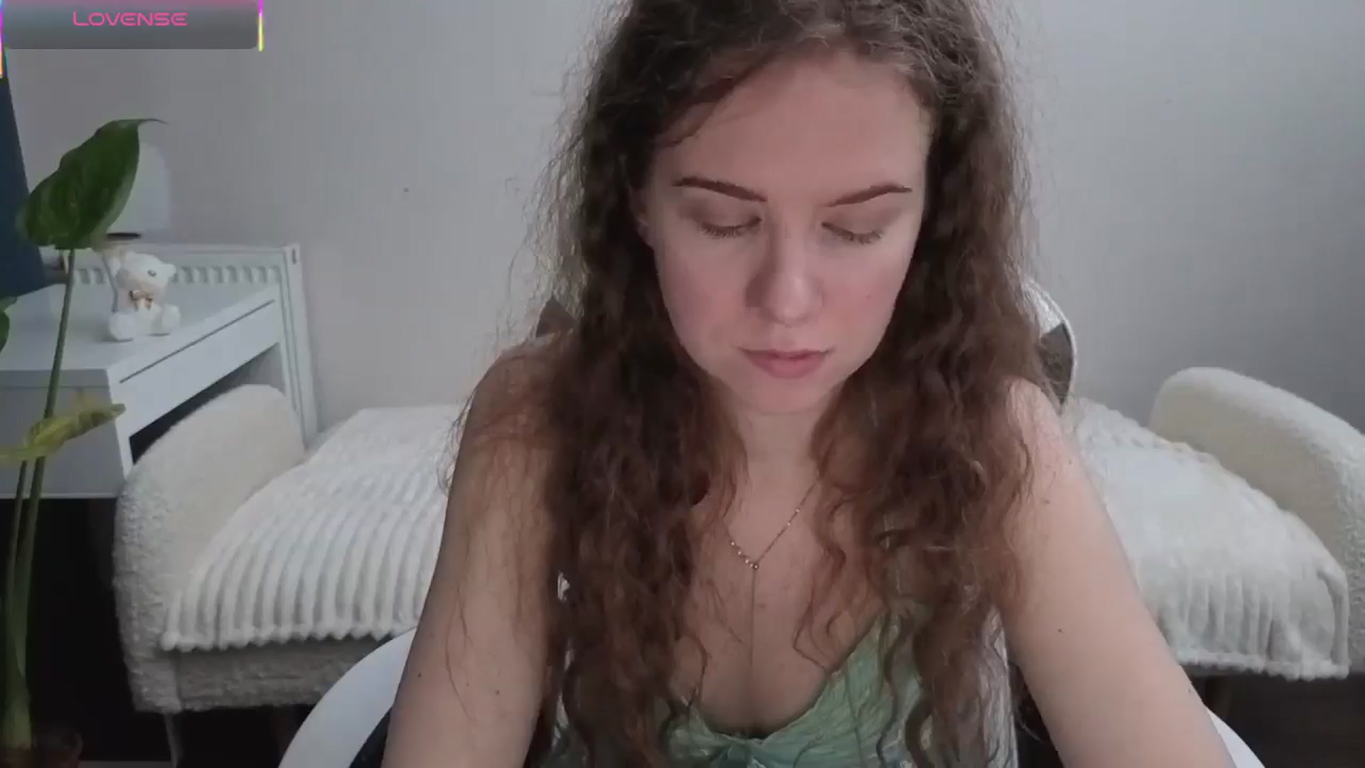 Gallery image thumbnail from BlueFlowerr's myfreecams stream on, 11/04/2025, 18:54 image 8 of 20
