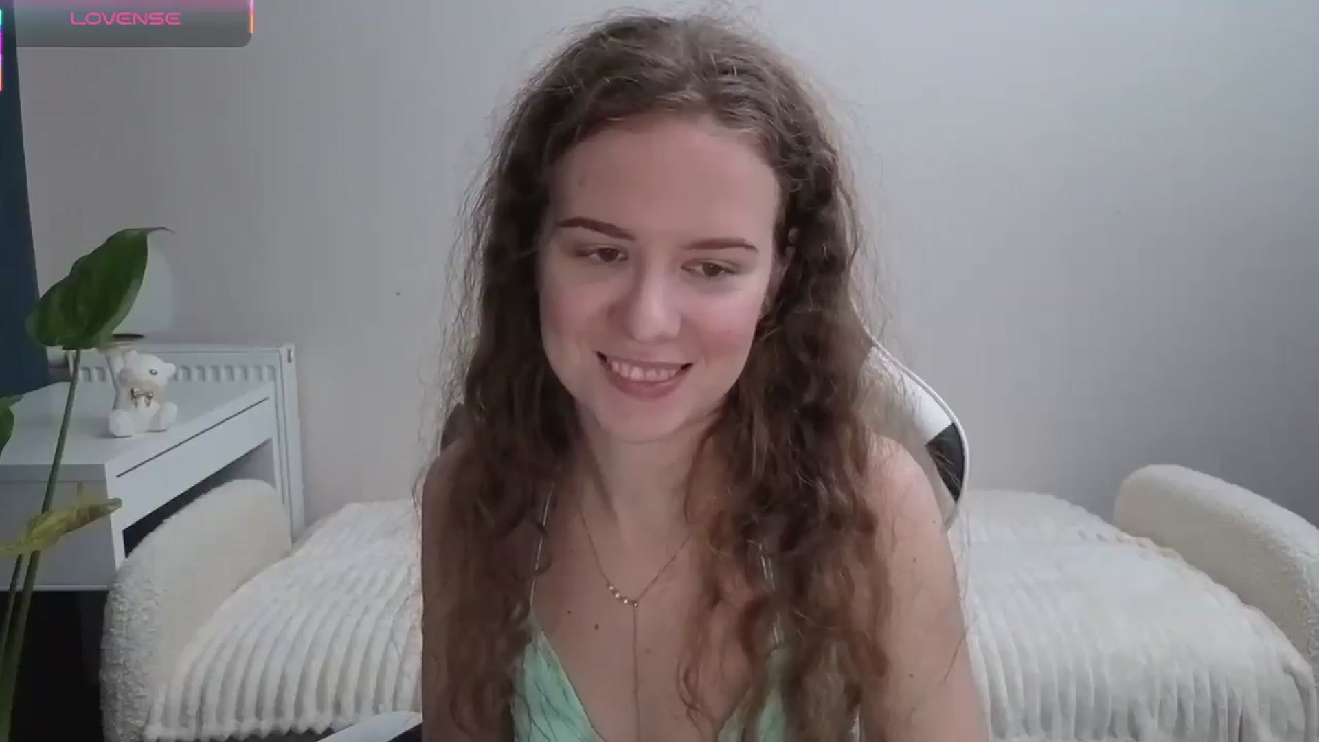 Gallery image thumbnail from BlueFlowerr's myfreecams stream on, 11/04/2025, 18:54 image 19 of 20