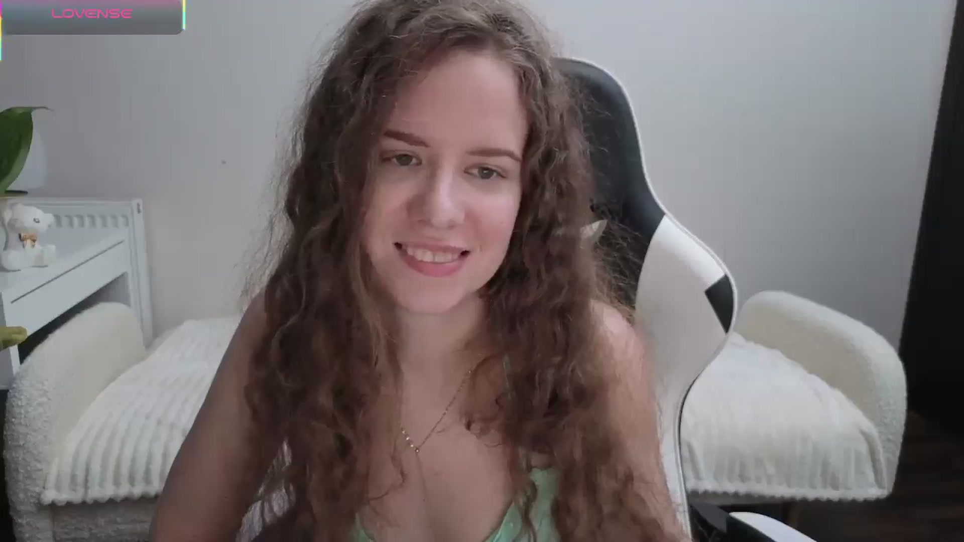 Gallery image thumbnail from BlueFlowerr's myfreecams stream on, 11/05/2025, 24:09 image 10 of 20