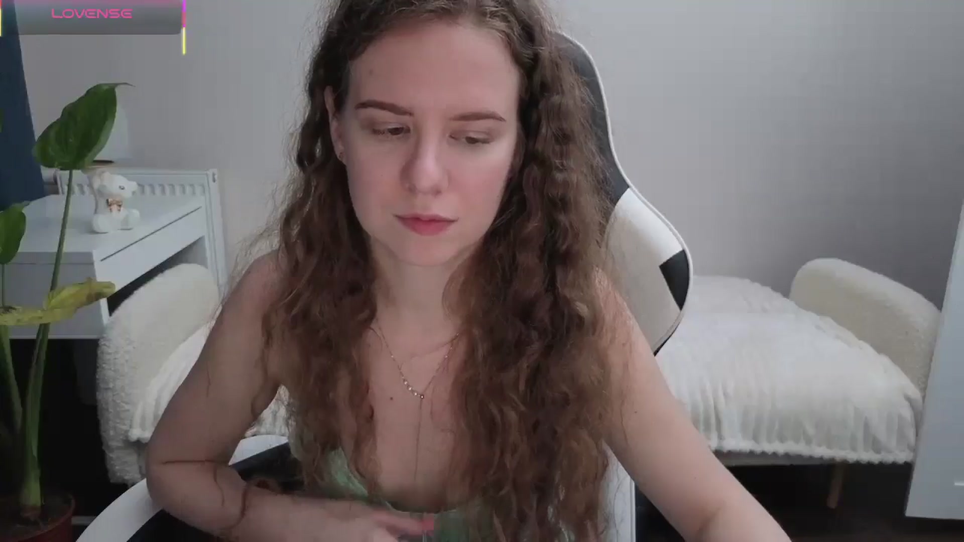 Gallery image thumbnail from BlueFlowerr's myfreecams stream on, 11/05/2025, 01:13 image 2 of 20