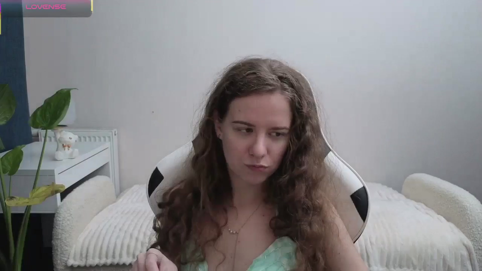 Gallery image thumbnail from BlueFlowerr's myfreecams stream on, 11/05/2025, 01:13 image 17 of 20