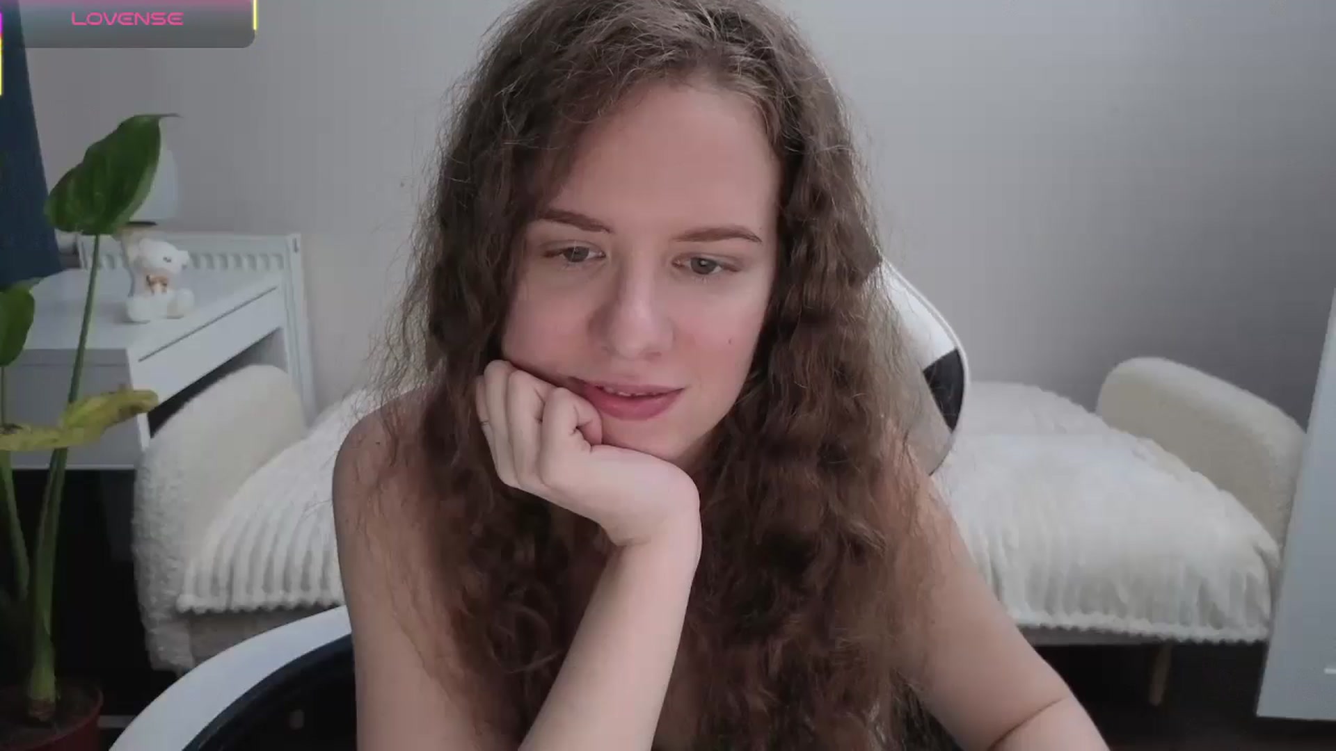 Gallery image thumbnail from BlueFlowerr's myfreecams stream on, 11/05/2025, 01:13 image 5 of 20