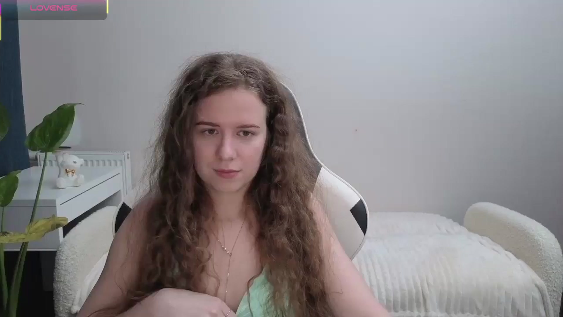Gallery image thumbnail from BlueFlowerr's myfreecams stream on, 11/05/2025, 01:13 image 13 of 20