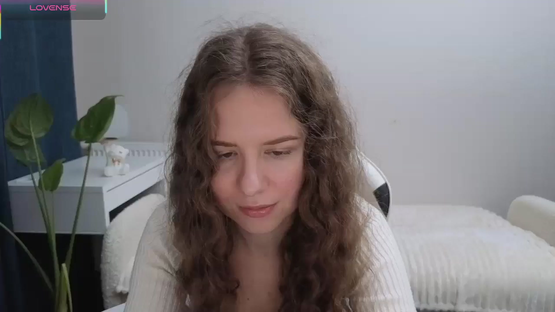 Gallery image thumbnail from BlueFlowerr's myfreecams stream on, 11/07/2025, 19:35 image 3 of 20