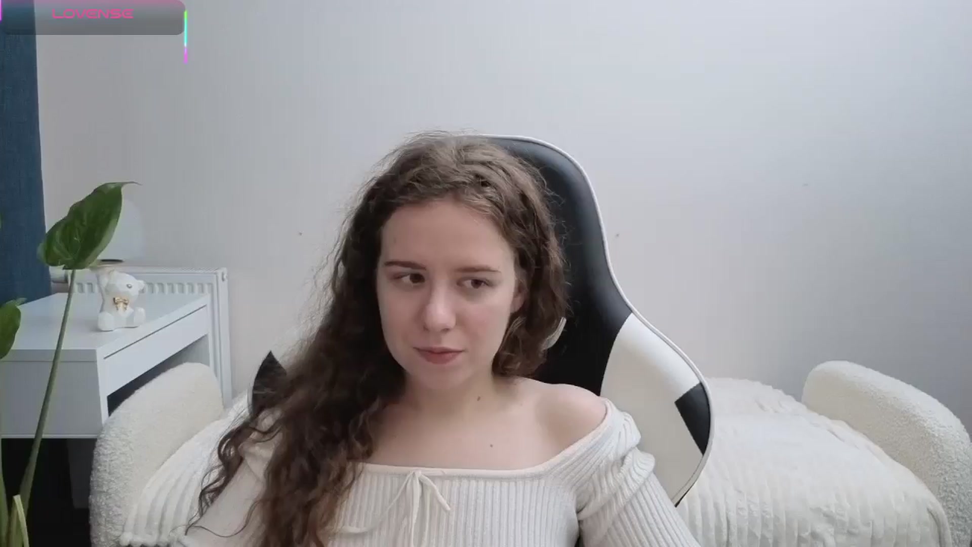 Gallery image thumbnail from BlueFlowerr's myfreecams stream on, 11/07/2025, 22:14 image 15 of 20