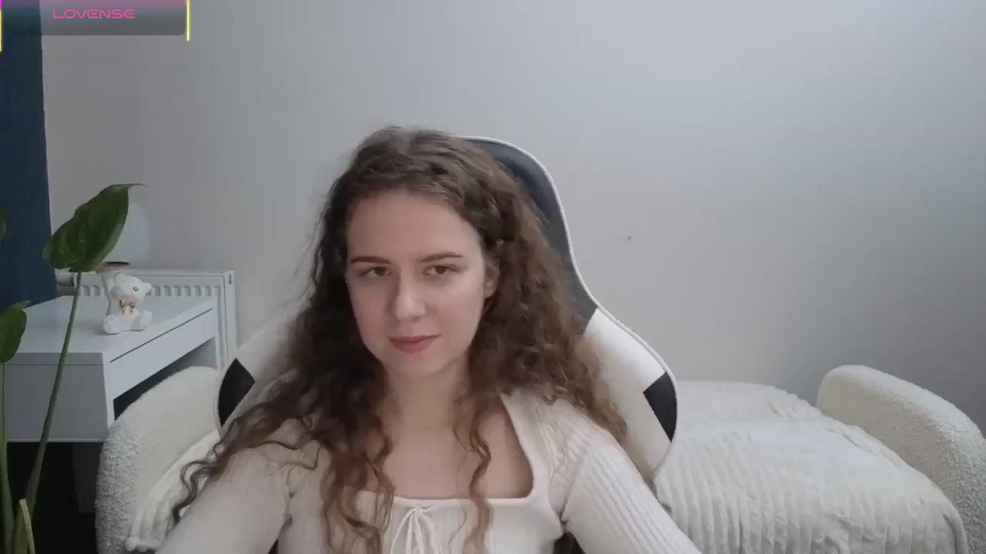 Gallery image thumbnail from BlueFlowerr's myfreecams stream on, 11/07/2025, 22:14 image 6 of 20