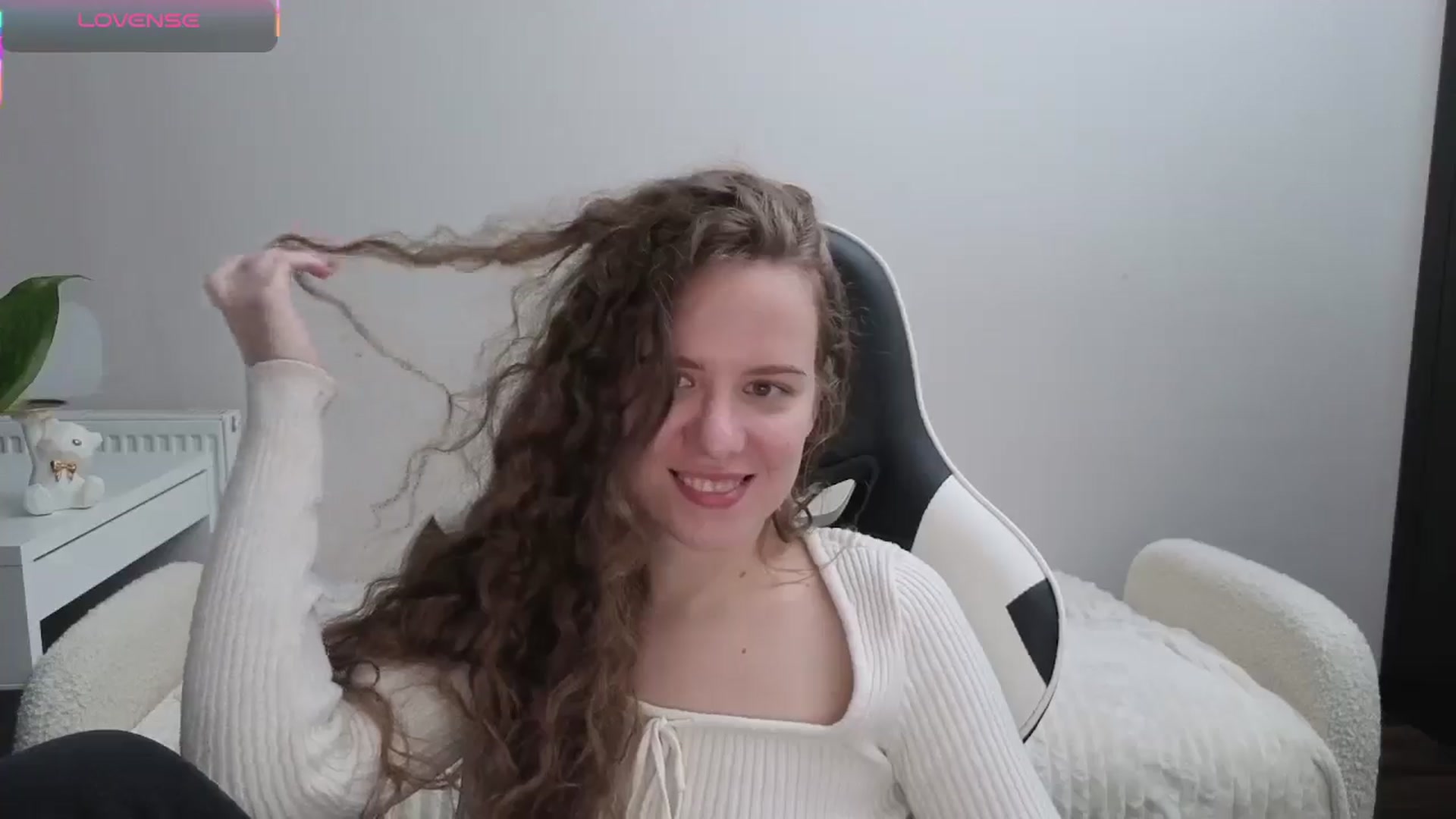 Gallery image thumbnail from BlueFlowerr's myfreecams stream on, 11/08/2025, 24:01 image 10 of 20