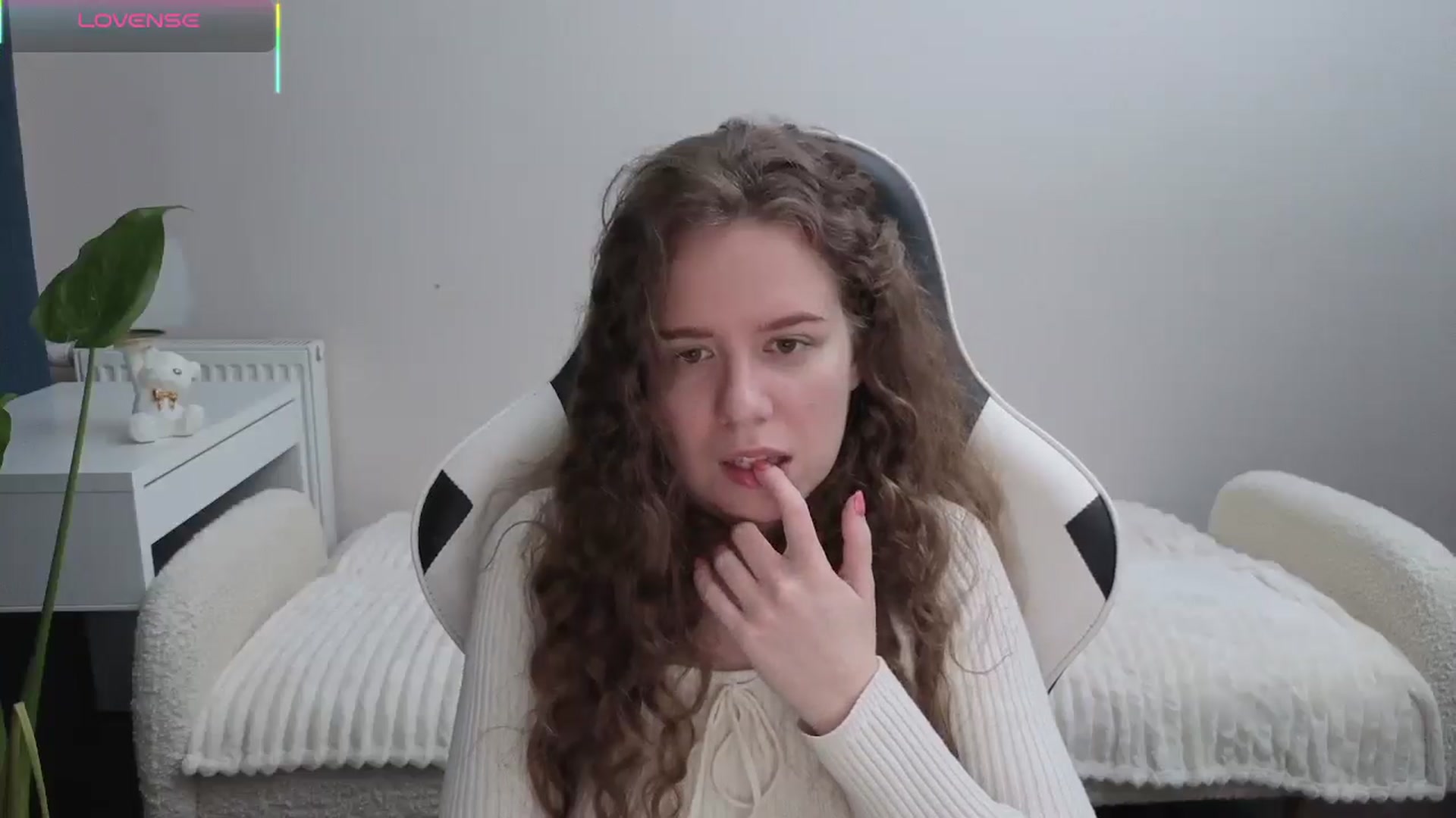 Gallery image thumbnail from BlueFlowerr's myfreecams stream on, 11/08/2025, 02:04 image 3 of 20
