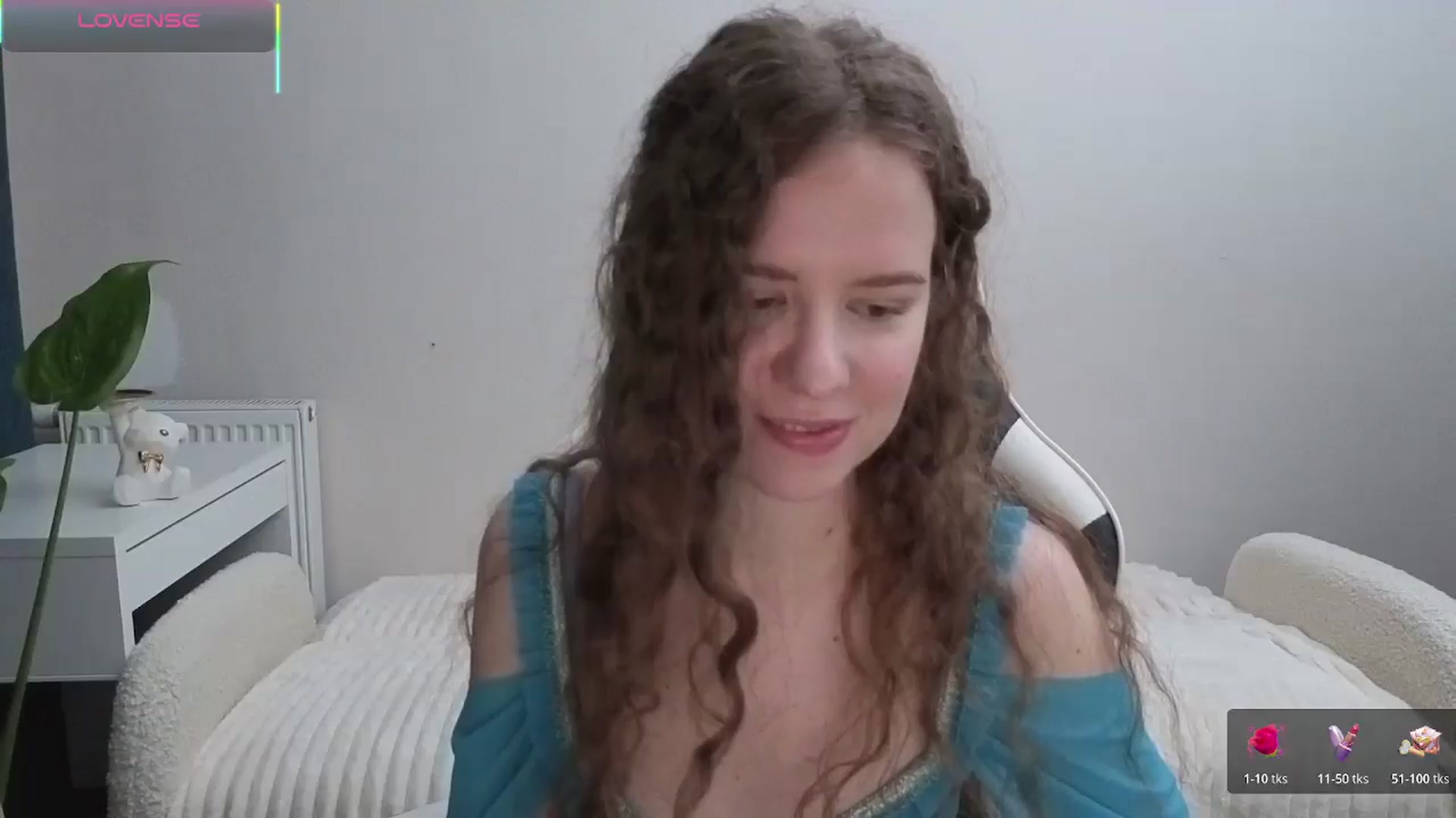 Gallery image thumbnail from BlueFlowerr's myfreecams stream on, 11/08/2025, 17:33 image 5 of 20