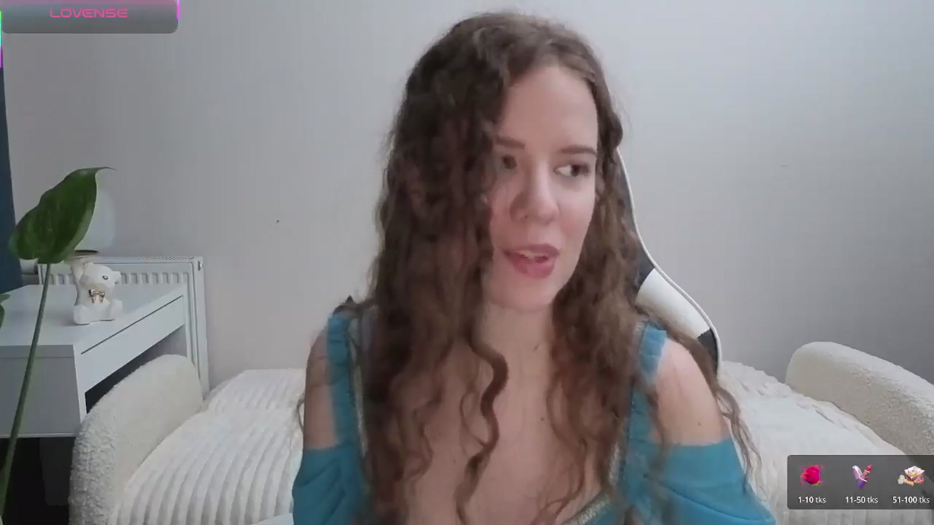 Gallery image thumbnail from BlueFlowerr's myfreecams stream on, 11/08/2025, 17:33 image 6 of 20