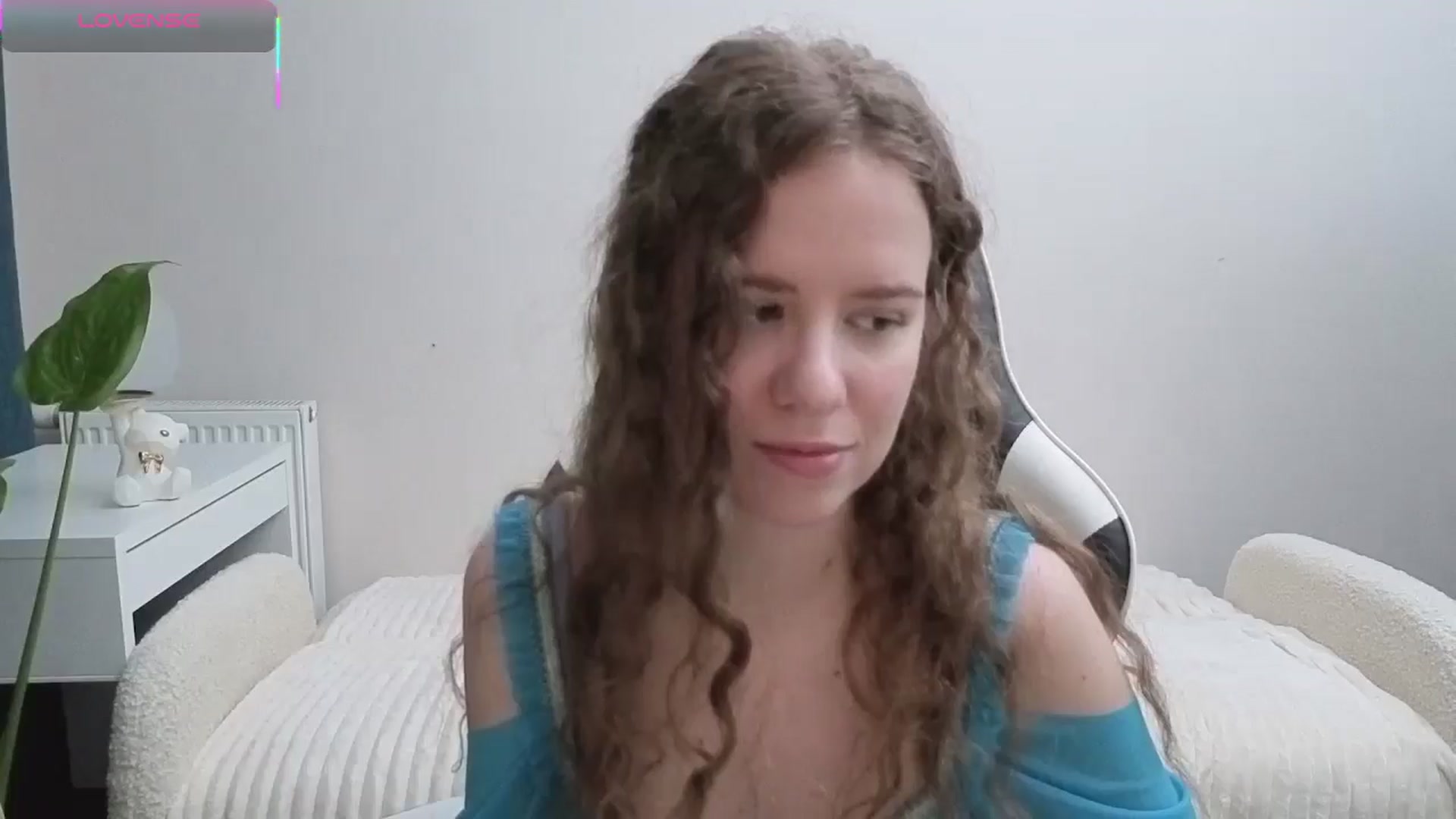 Gallery image thumbnail from BlueFlowerr's myfreecams stream on, 11/08/2025, 17:33 image 10 of 20
