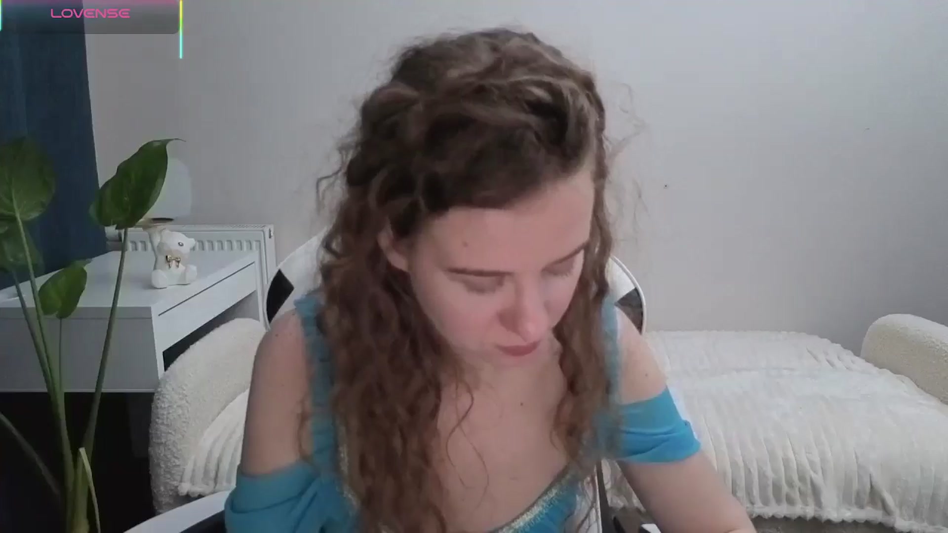 Gallery image thumbnail from BlueFlowerr's myfreecams stream on, 11/08/2025, 22:12 image 6 of 20