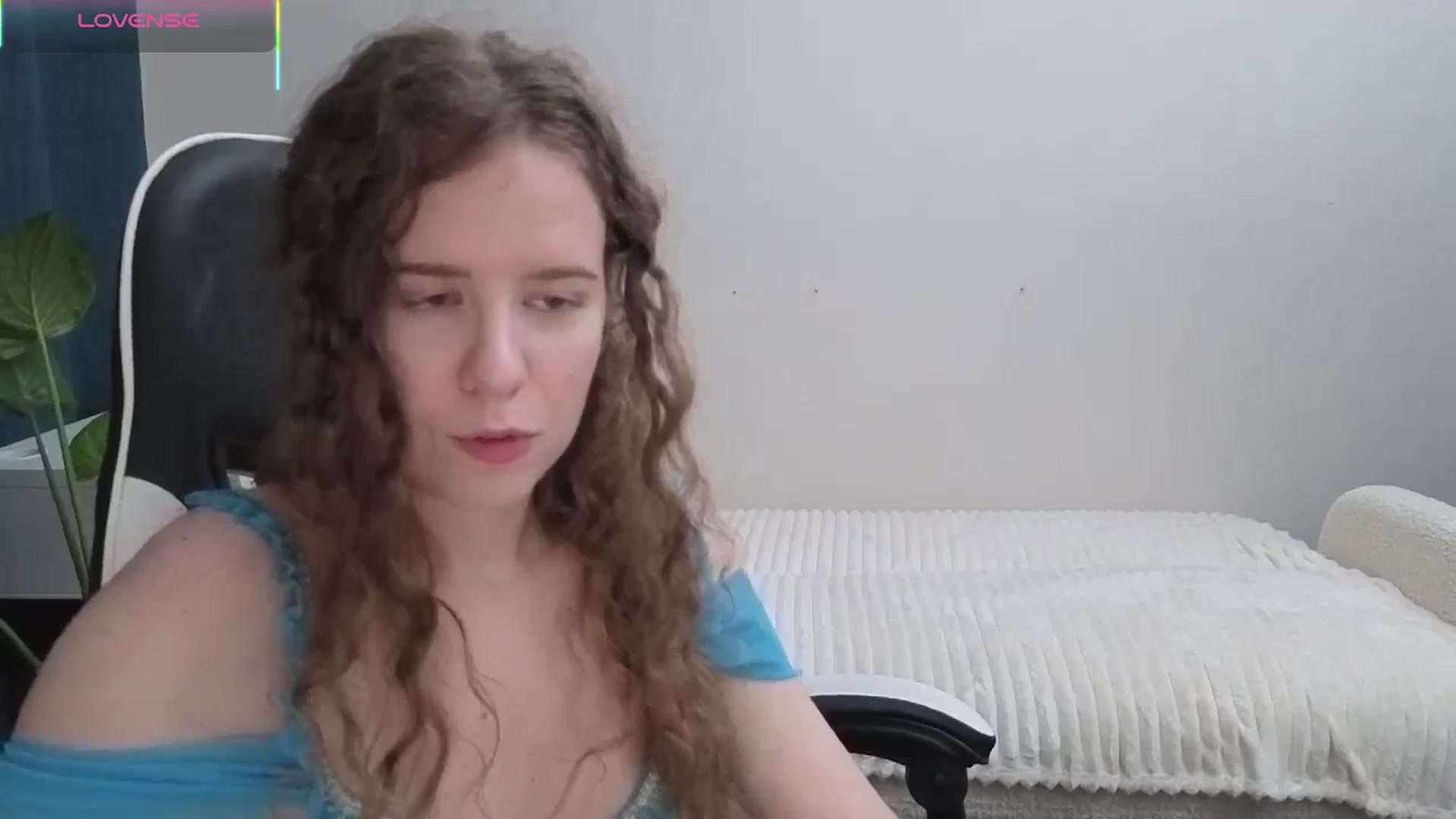 Gallery image thumbnail from BlueFlowerr's myfreecams stream on, 11/08/2025, 22:12 image 14 of 20