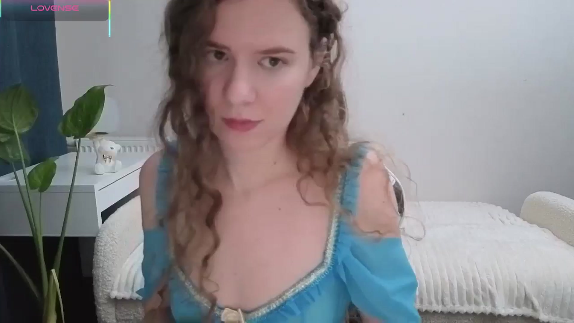 Gallery image thumbnail from BlueFlowerr's myfreecams stream on, 11/08/2025, 22:12 image 18 of 20