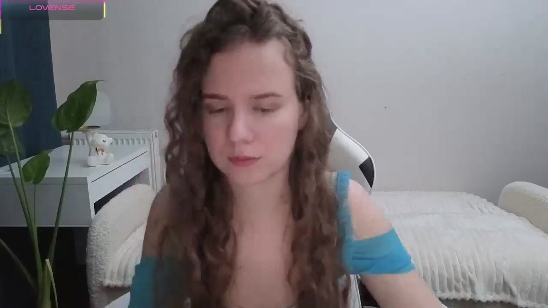 Gallery image thumbnail from BlueFlowerr's myfreecams stream on, 11/08/2025, 22:12 image 4 of 20
