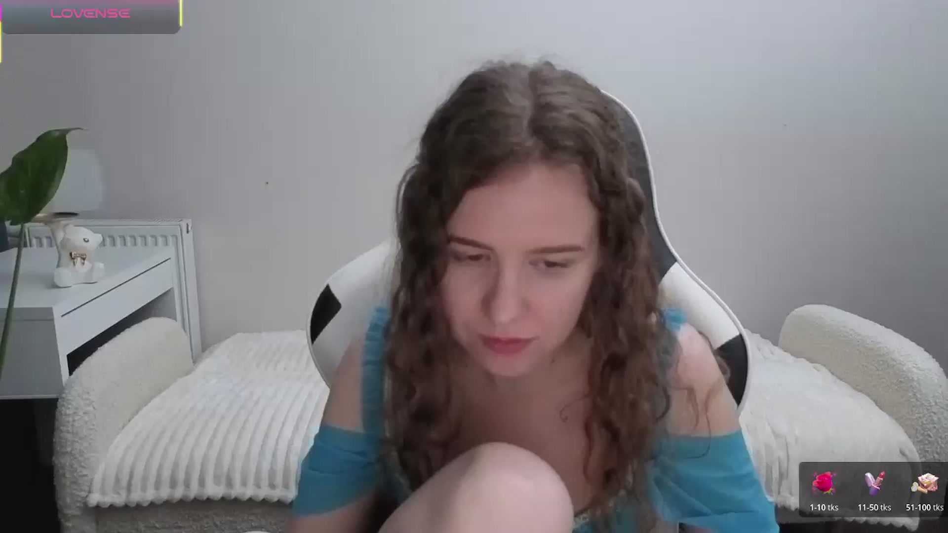 Gallery image thumbnail from BlueFlowerr's myfreecams stream on, 11/09/2025, 24:53 image 10 of 20