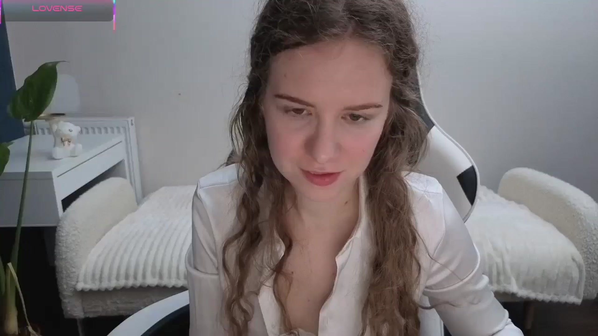 Gallery image thumbnail from BlueFlowerr's myfreecams stream on, 11/09/2025, 17:40 image 7 of 20