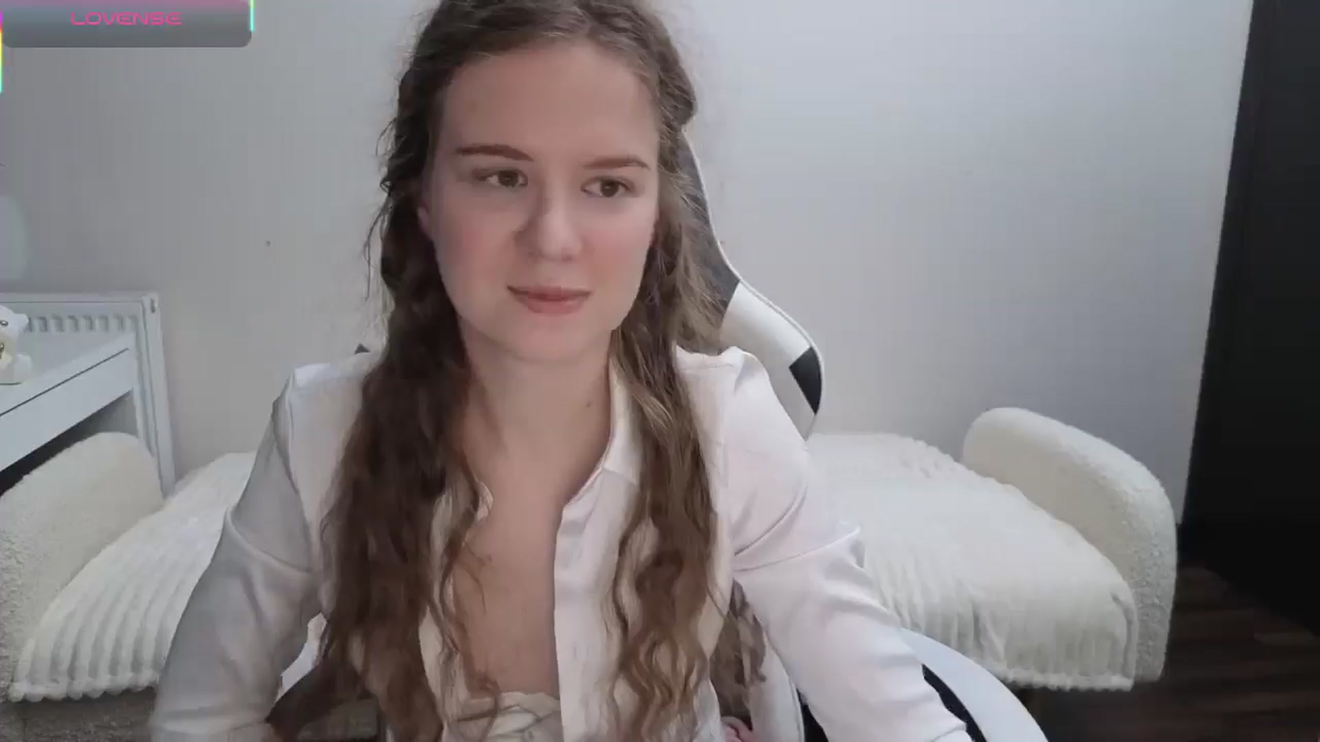 Gallery image thumbnail from BlueFlowerr's myfreecams stream on, 11/09/2025, 19:00 image 20 of 20
