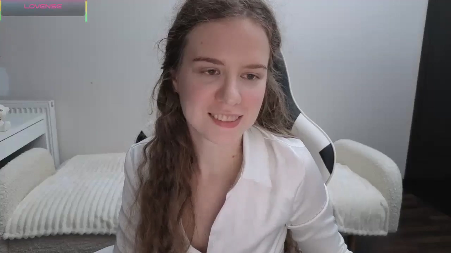 Gallery image thumbnail from BlueFlowerr's myfreecams stream on, 11/09/2025, 19:00 image 10 of 20