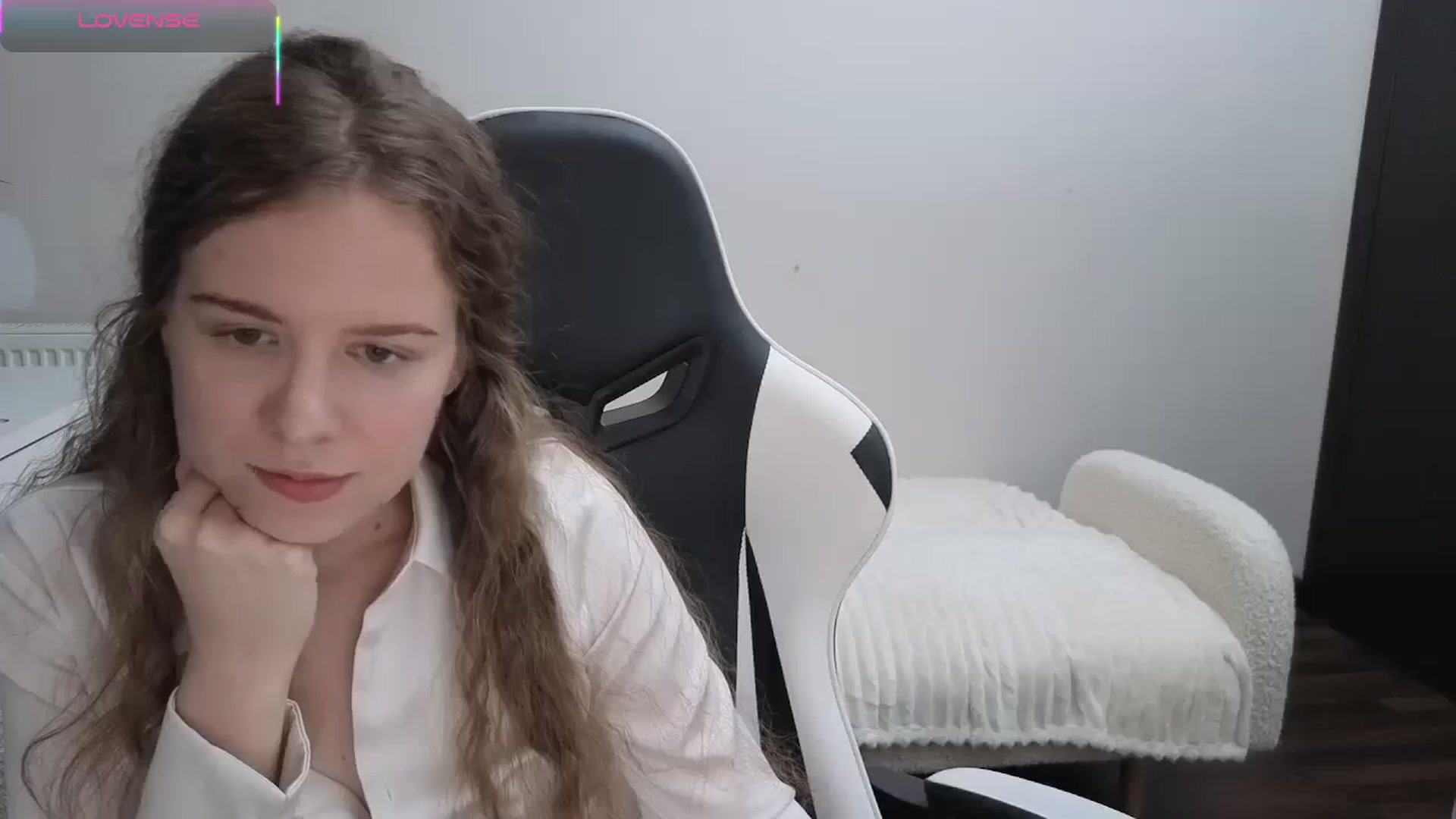 Gallery image thumbnail from BlueFlowerr's myfreecams stream on, 11/09/2025, 22:49 image 11 of 20