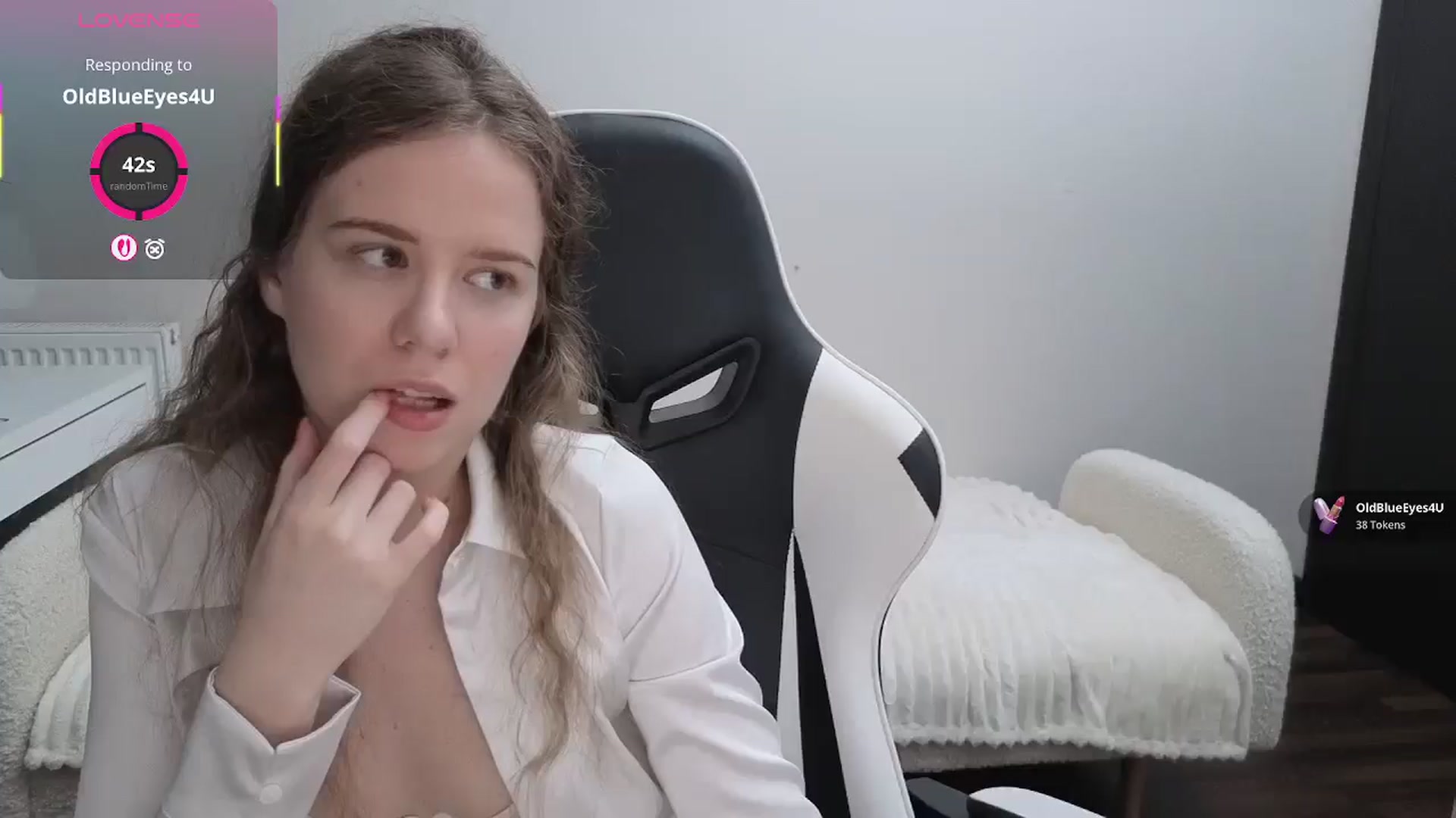 Gallery image thumbnail from BlueFlowerr's myfreecams stream on, 11/09/2025, 22:49 image 8 of 20