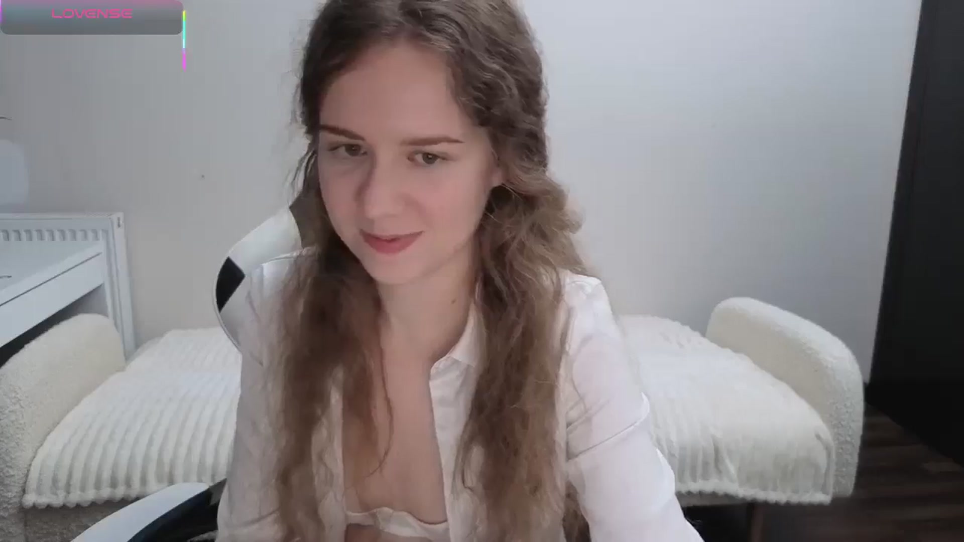Gallery image thumbnail from BlueFlowerr's myfreecams stream on, 11/09/2025, 22:49 image 19 of 20
