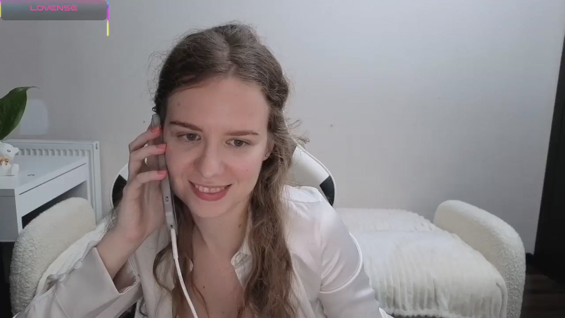 Gallery image thumbnail from BlueFlowerr's myfreecams stream on, 11/09/2025, 23:36 image 7 of 20