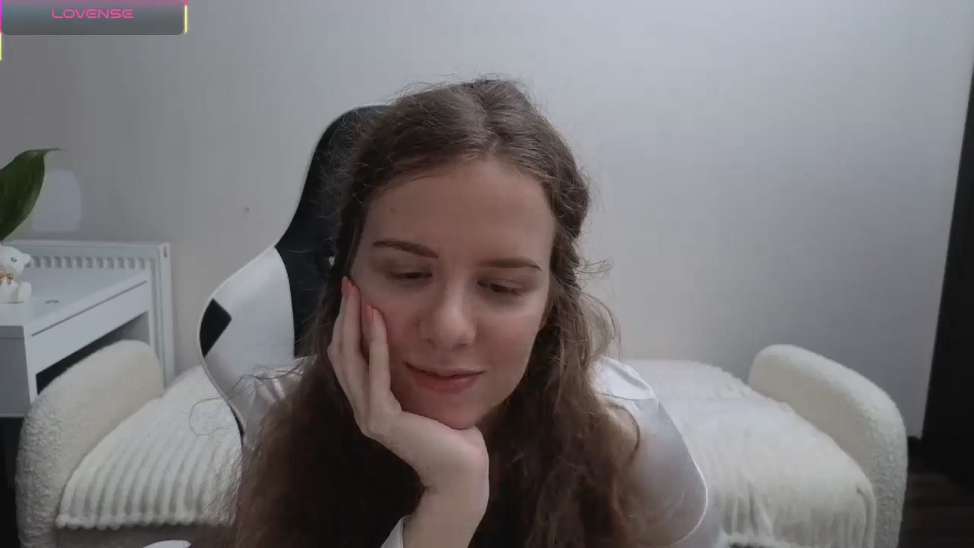 Gallery image thumbnail from BlueFlowerr's myfreecams stream on, 11/09/2025, 23:36 image 19 of 20