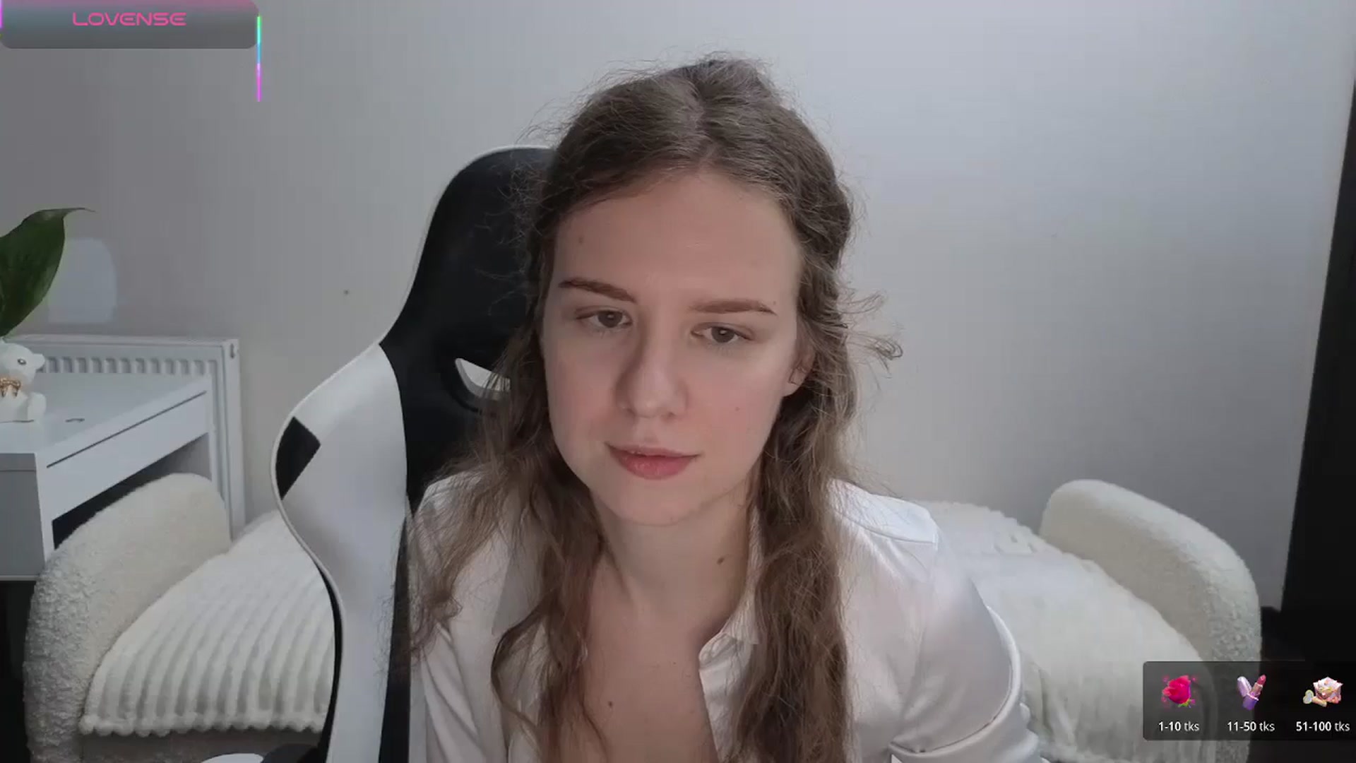 Gallery image thumbnail from BlueFlowerr's myfreecams stream on, 11/09/2025, 23:36 image 8 of 20
