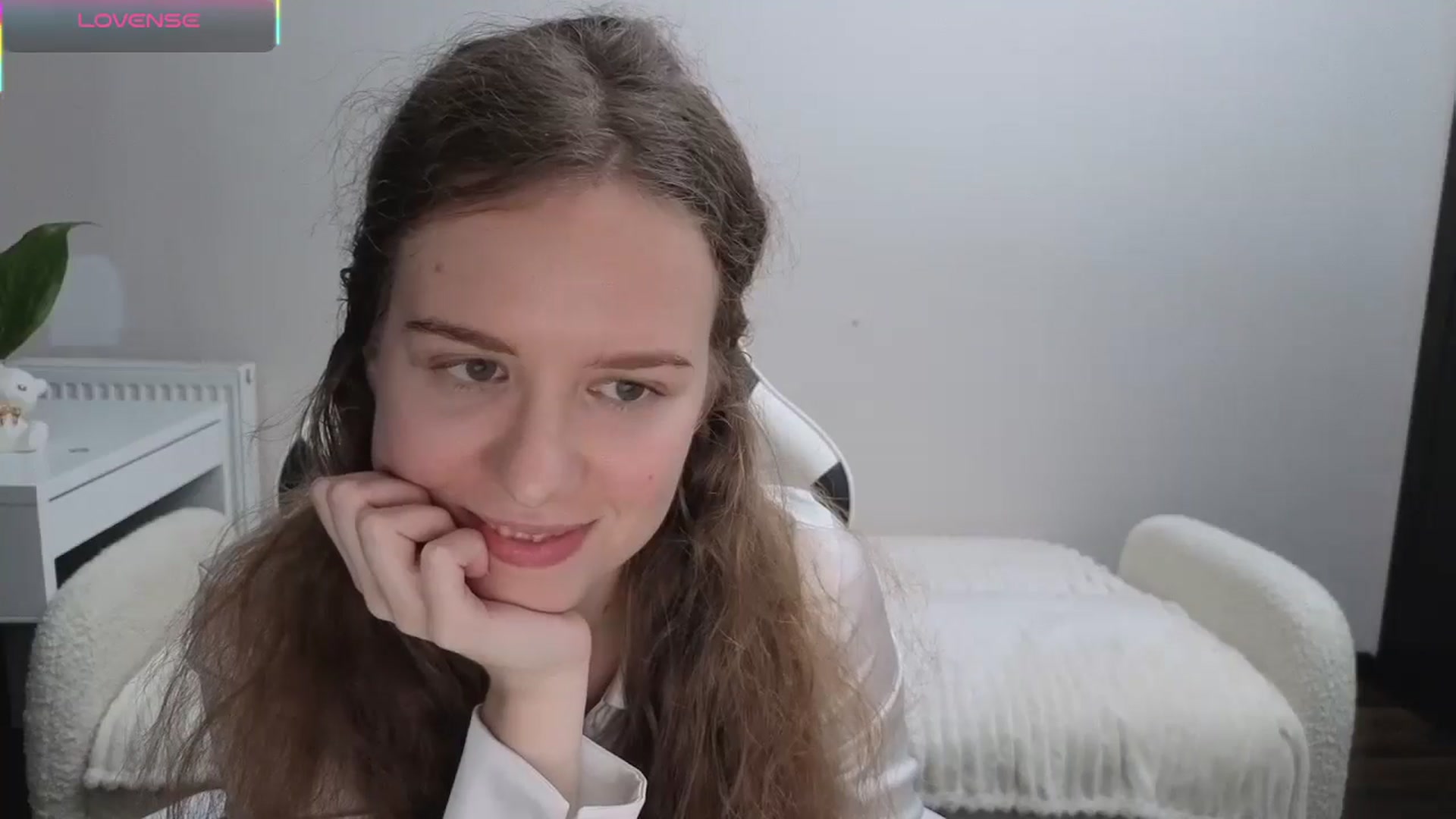 Gallery image thumbnail from BlueFlowerr's myfreecams stream on, 11/09/2025, 23:36 image 3 of 20