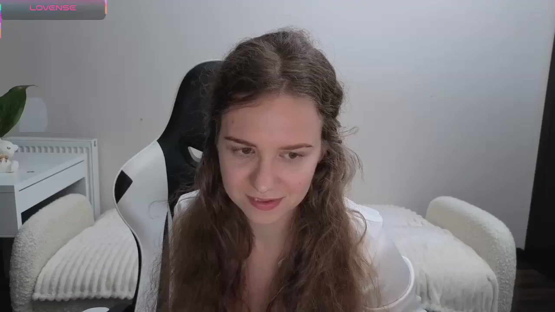 Gallery image thumbnail from BlueFlowerr's myfreecams stream on, 11/09/2025, 23:36 image 17 of 20