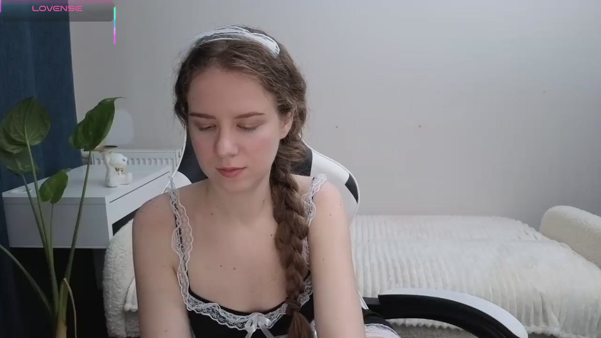 Gallery image thumbnail from BlueFlowerr's myfreecams stream on, 11/10/2025, 19:54 image 12 of 20