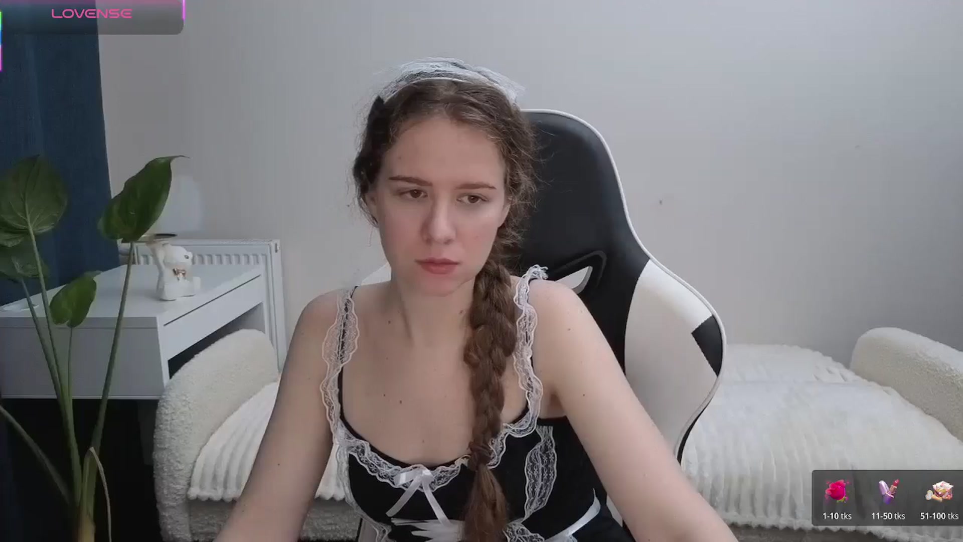 Gallery image thumbnail from BlueFlowerr's myfreecams stream on, 11/10/2025, 19:54 image 7 of 20