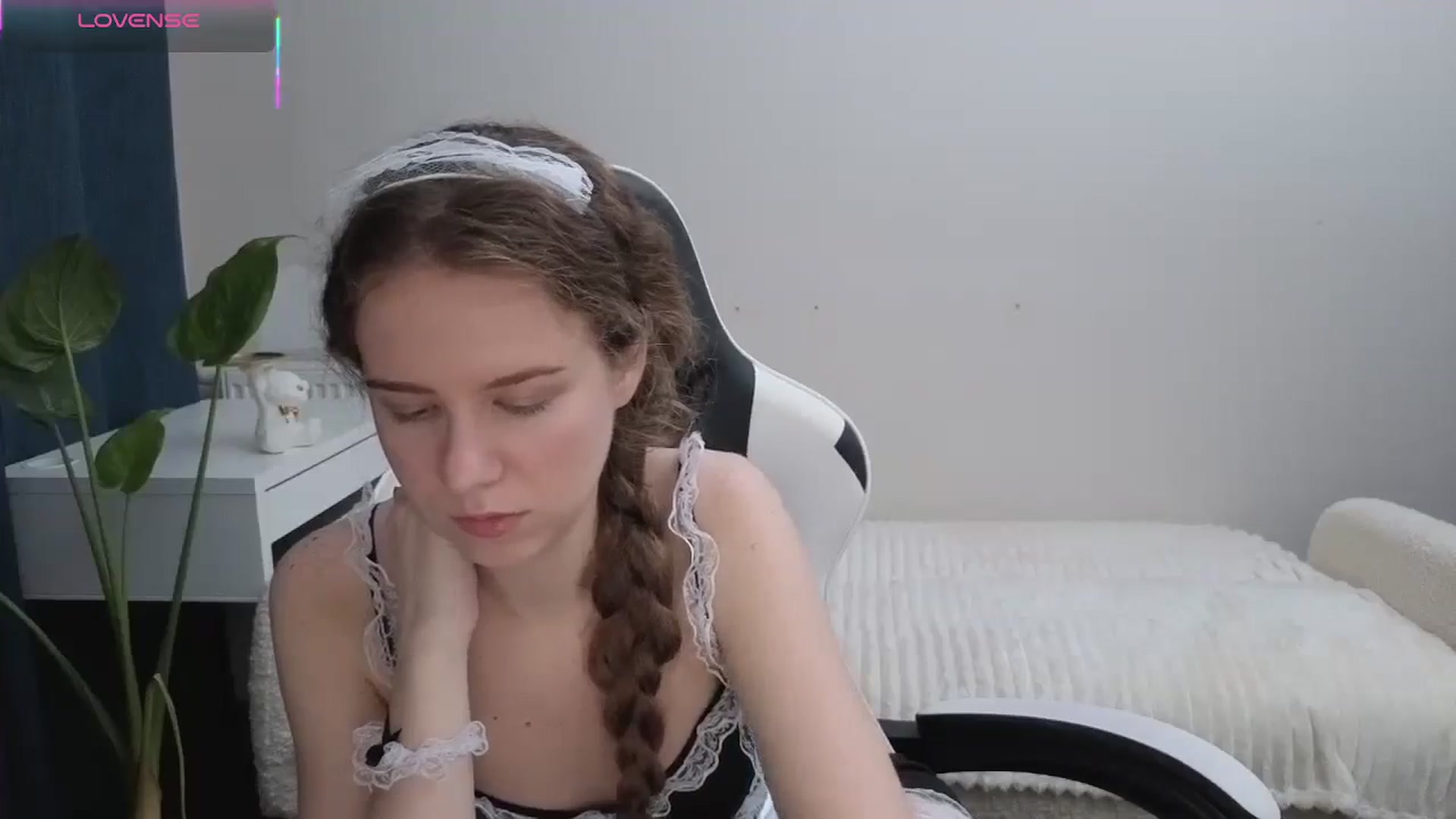 Gallery image thumbnail from BlueFlowerr's myfreecams stream on, 11/10/2025, 19:54 image 20 of 20