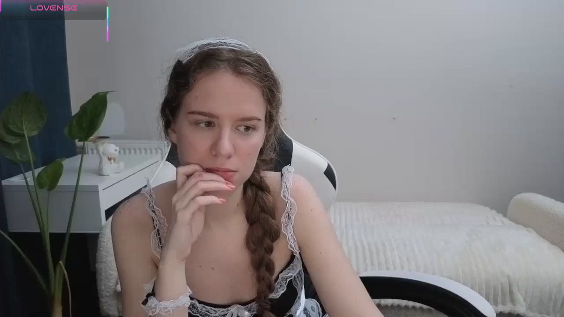 Gallery image thumbnail from BlueFlowerr's myfreecams stream on, 11/10/2025, 19:54 image 14 of 20