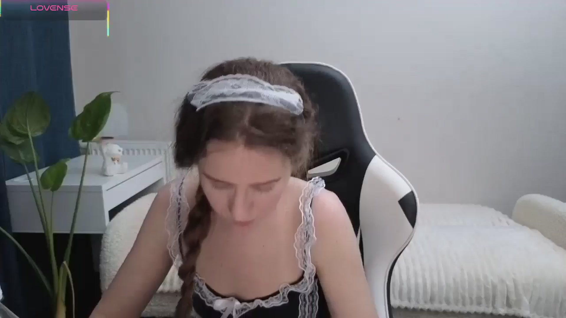 Gallery image thumbnail from BlueFlowerr's myfreecams stream on, 11/10/2025, 23:01 image 4 of 20