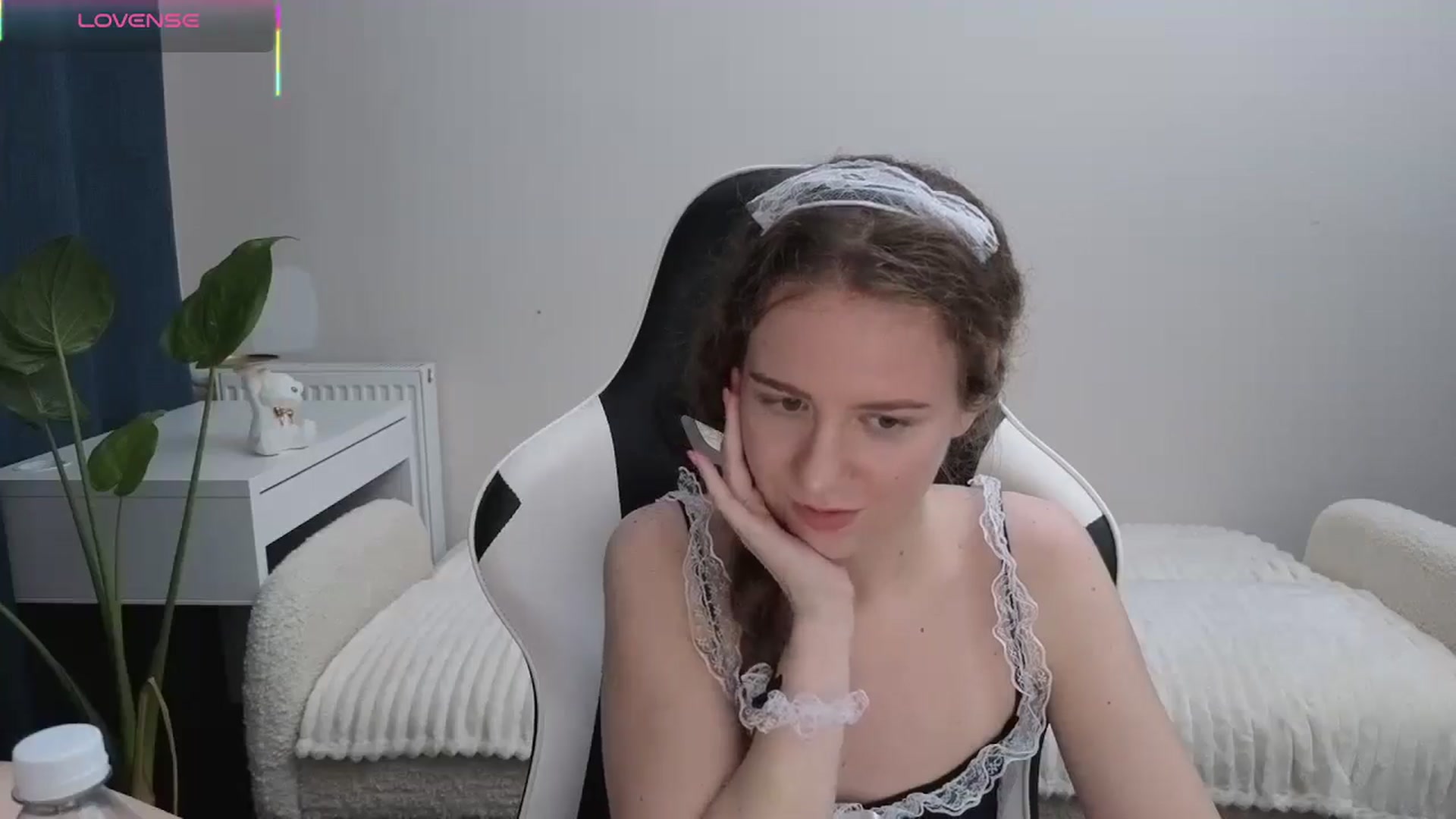 Gallery image thumbnail from BlueFlowerr's myfreecams stream on, 11/10/2025, 23:01 image 6 of 20