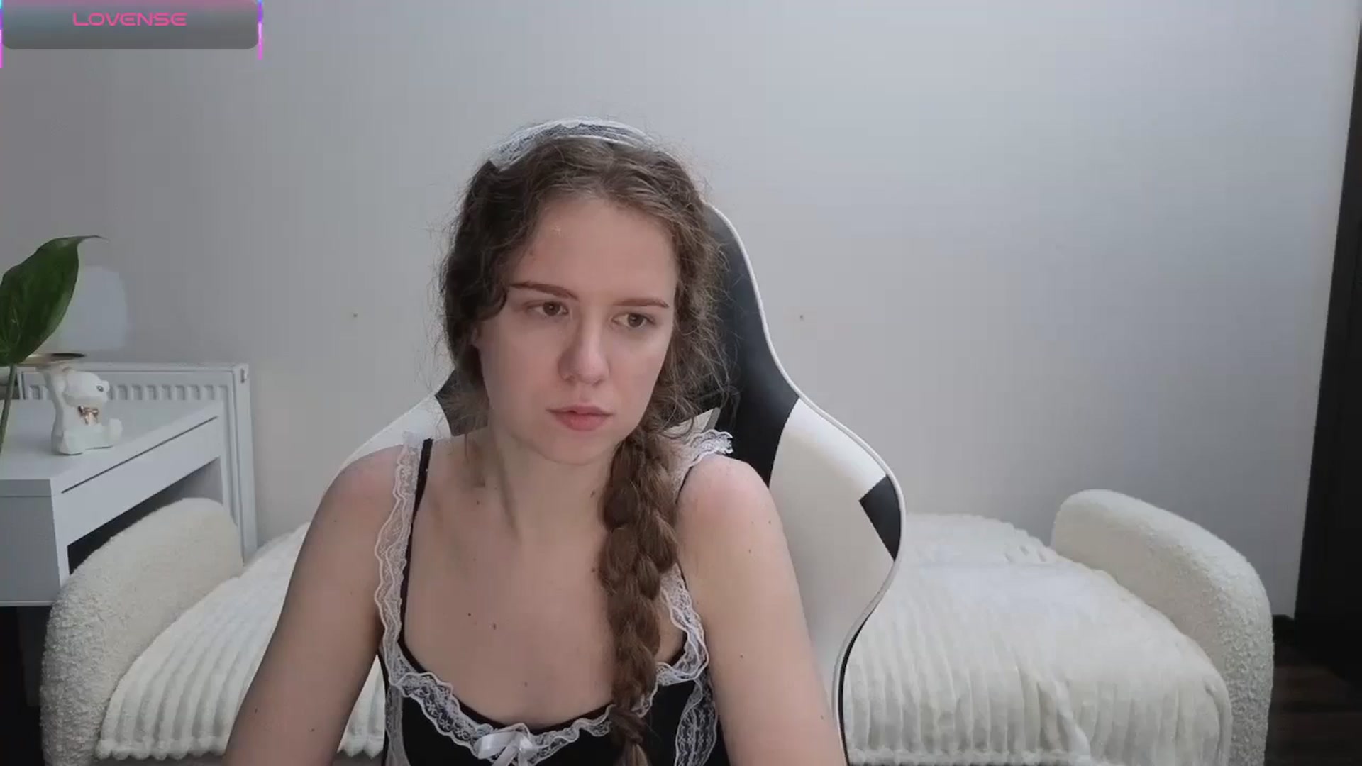Gallery image thumbnail from BlueFlowerr's myfreecams stream on, 11/11/2025, 02:08 image 8 of 20