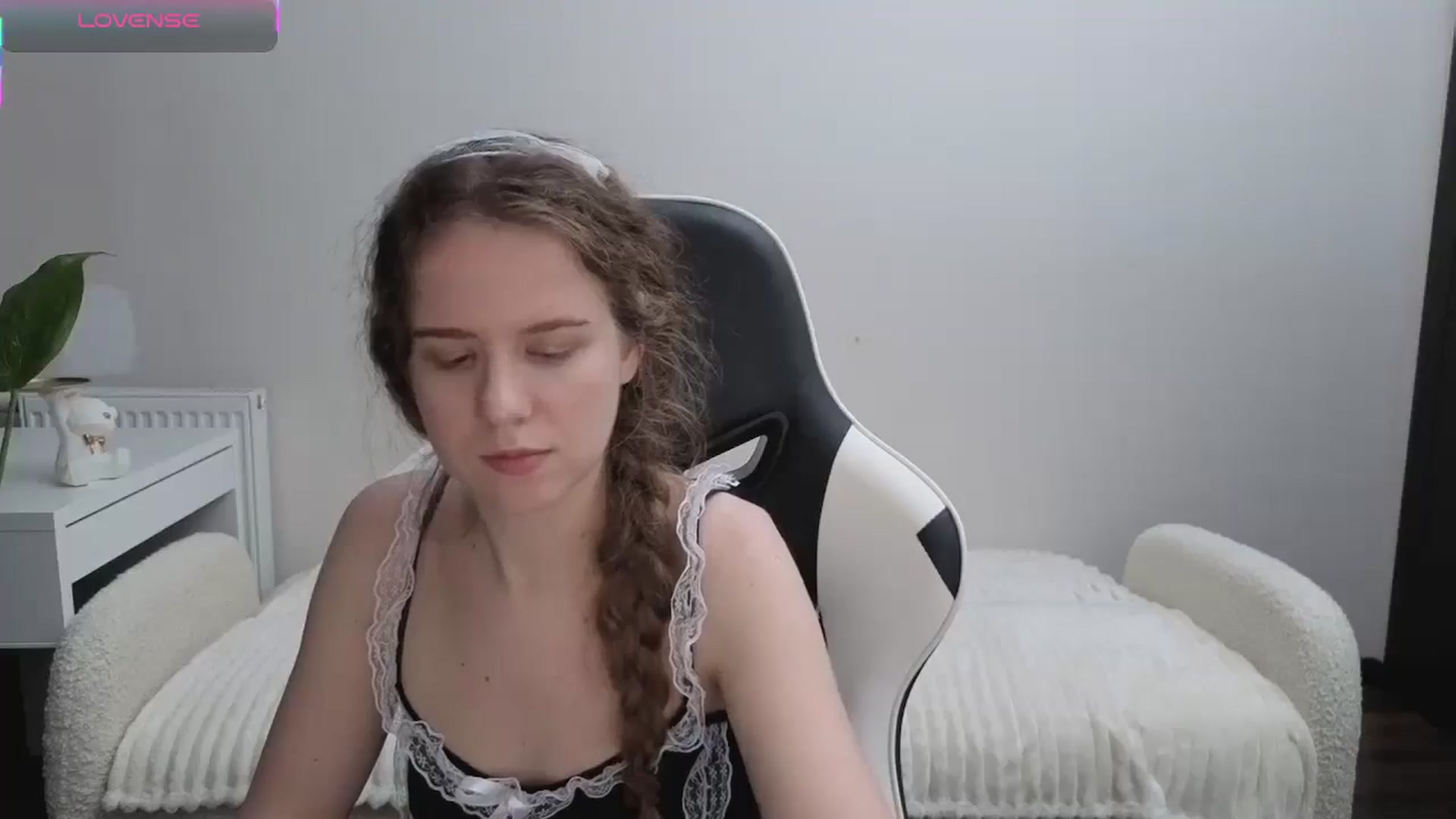 Gallery image thumbnail from BlueFlowerr's myfreecams stream on, 11/11/2025, 02:08 image 10 of 20